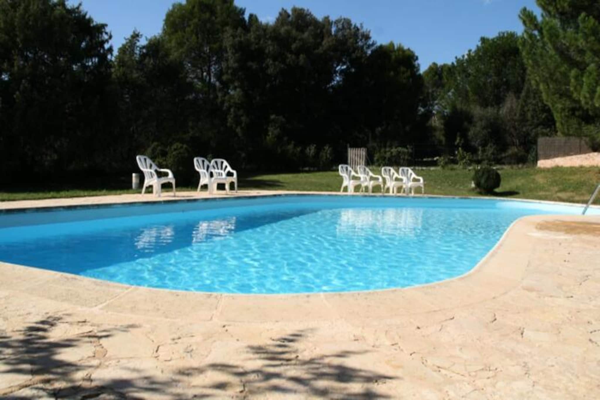 Holiday Home in Provence with Pool & Spa