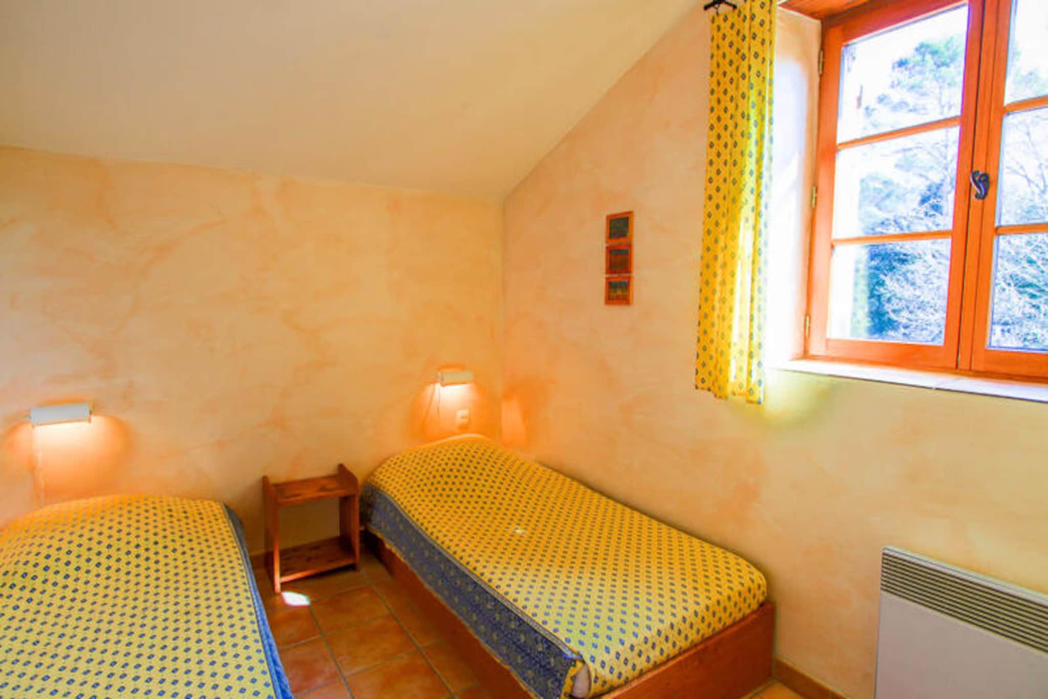 Holiday Home in Provence with Pool & Spa