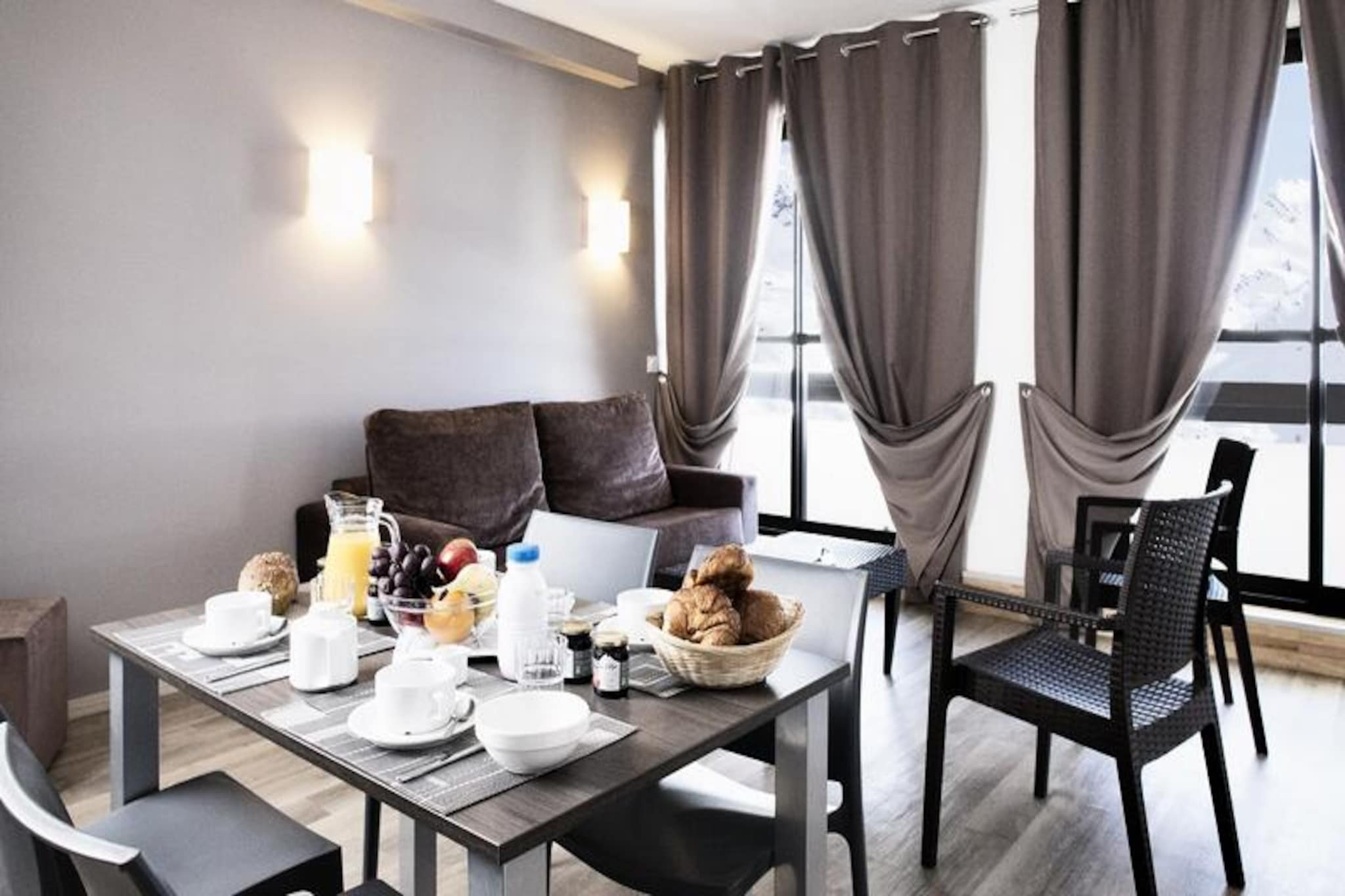 SOWELL RESIDENCES Pierre Blanche ****-Image-tags.