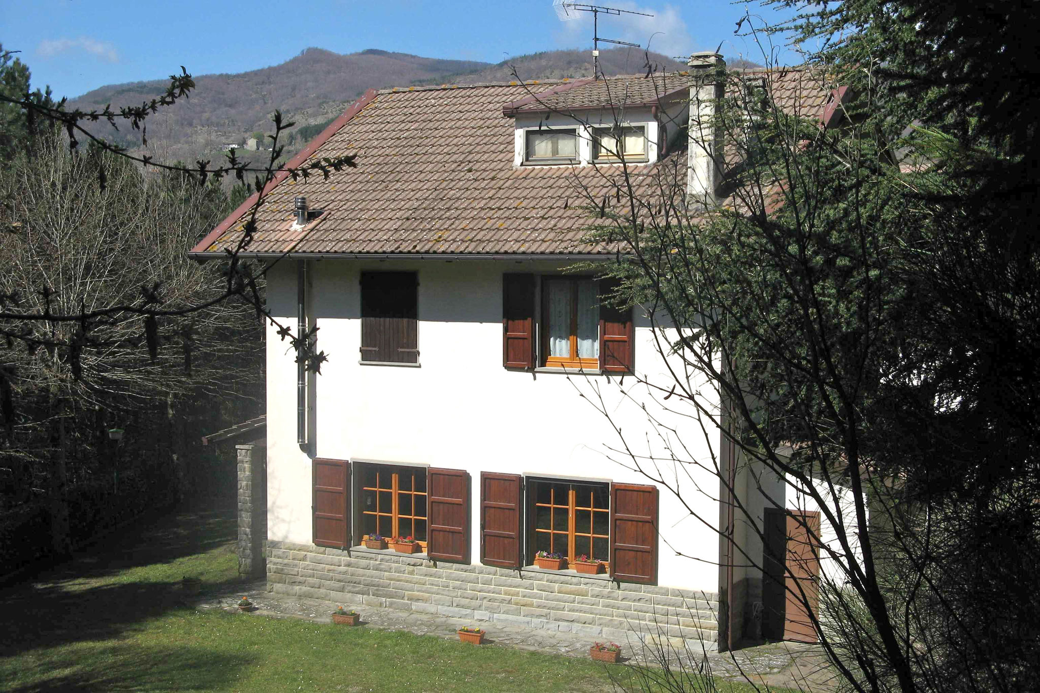 Geräumiges Ferienhaus mit Garten in Badia Prataglia