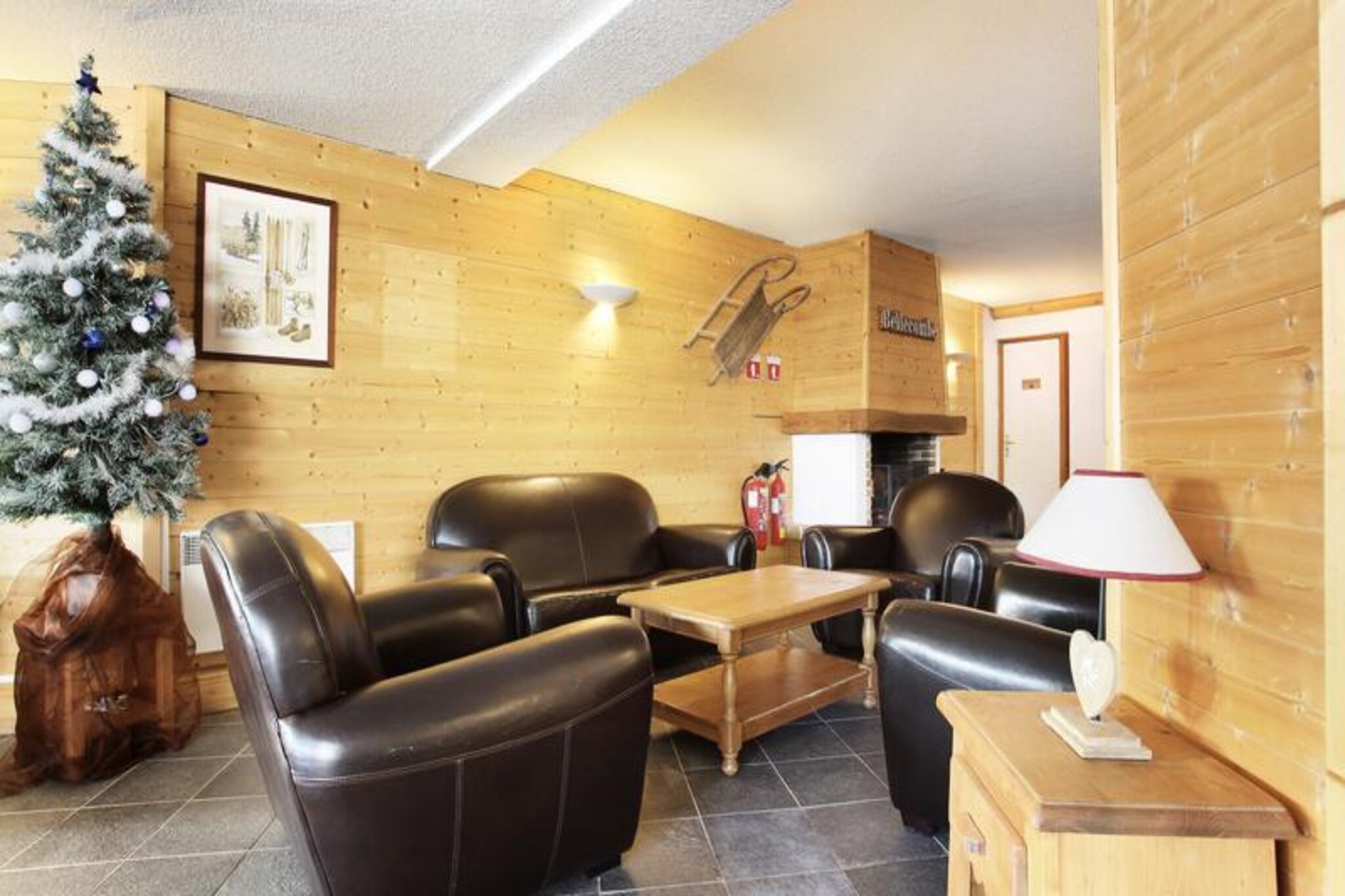 2 Room Apartment 4 People