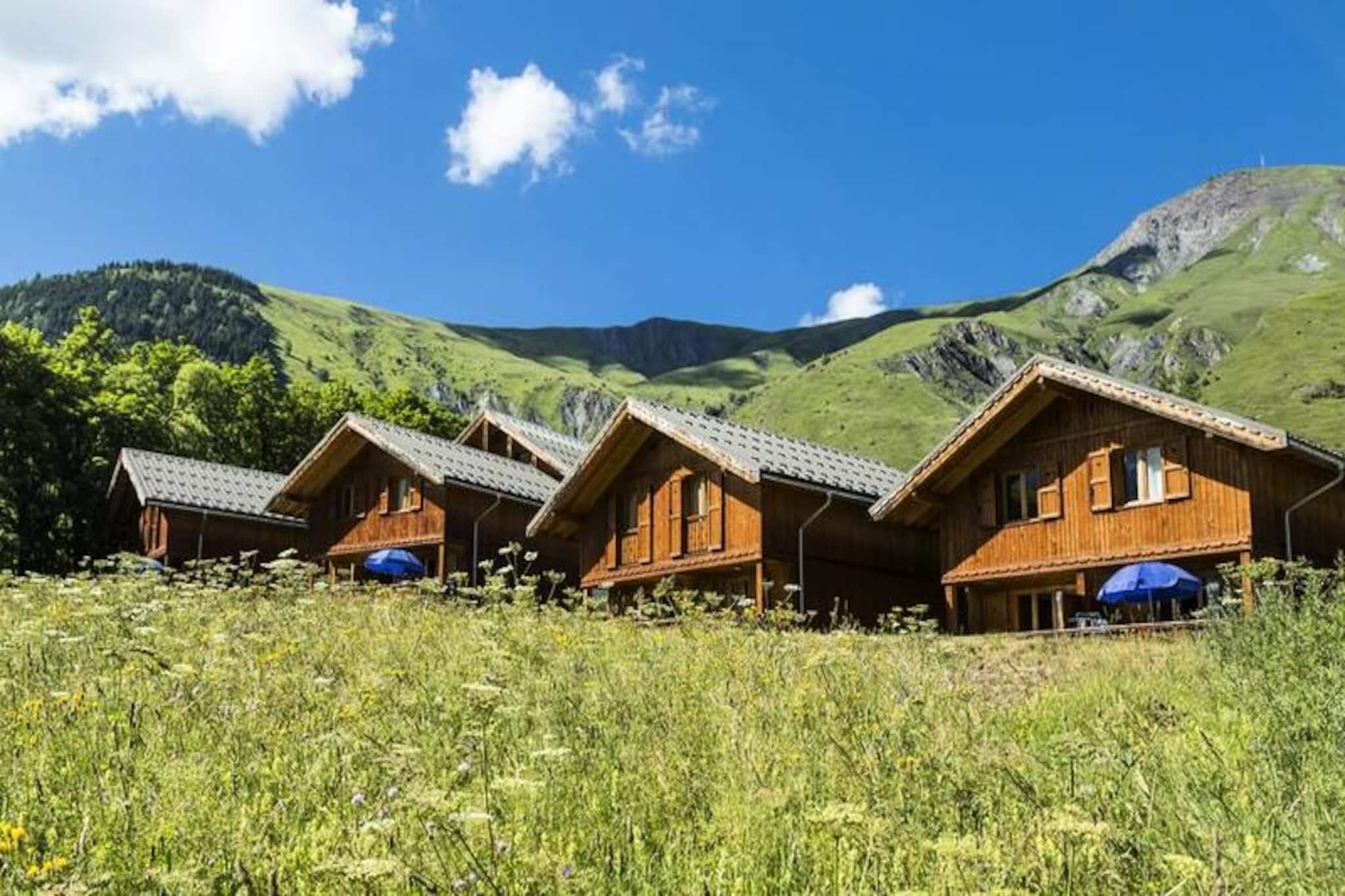This spacious duplex chalet is perfect for families or groups of up to 8 people, featuring a living room with a pull-out sofa for 2, a bedroom with a double bed, a second bedroom with 2 single beds, and a cabin with 2 bunk beds. It also includes a bathroom, shower room, and 2 separate toilets. Pets are welcome for an additional fee, and the property provides bed linen for your convenience. Wi-Fi is available for an extra charge, and a deposit is required upon arrival. A baby kit can be rented for families with young children.

Located in the charming village of Saint Sorlin d'Arves, the chalet offers easy access to a variety of outdoor activities. The resort is just 600 meters from the center and 250 meters from the shops, with a free shuttle service to help you explore. Hiking, mountain biking, and rock climbing are just a few of the many activities available in the area, including visits to local cheese factories and the famous Transmaurienne mountain bike event. Children can enjoy organized activities and guided hikes, making it ideal for family vacations.

The chalet comes fully equipped with a kitchen featuring all the necessary appliances, including a refrigerator, oven, microwave, and dishwasher, so you can prepare meals at your leisure. The property also includes a terrace where you can relax and take in the surrounding scenery. For additional convenience, there is a heated outdoor swimming pool on-site, as well as free parking and included end-of-stay cleaning (excluding the kitchen).