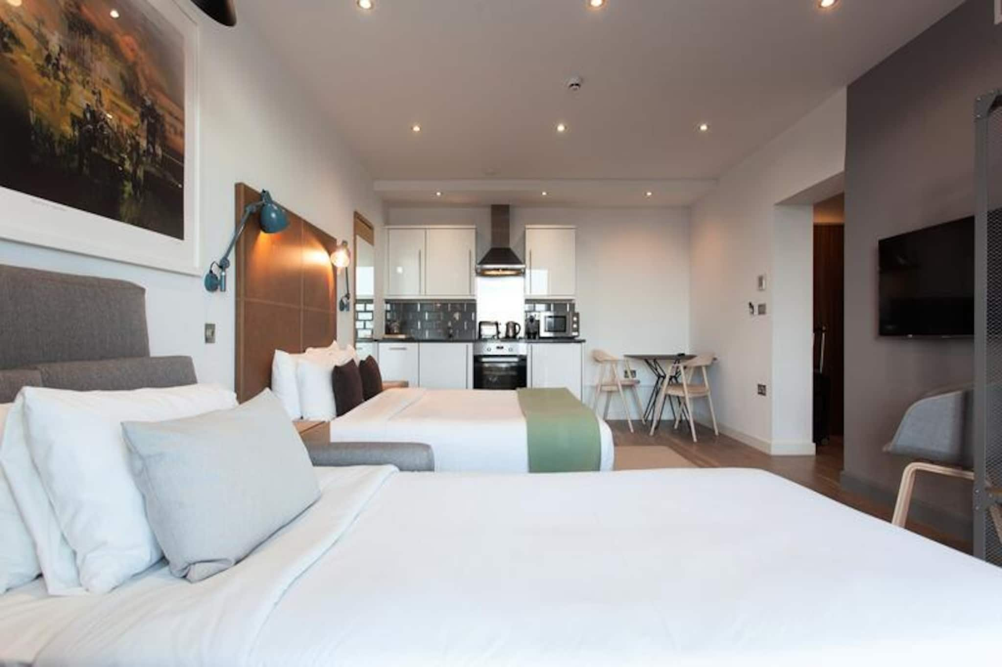 Aparthotel Adagio London Brentford ****-Image-tags.