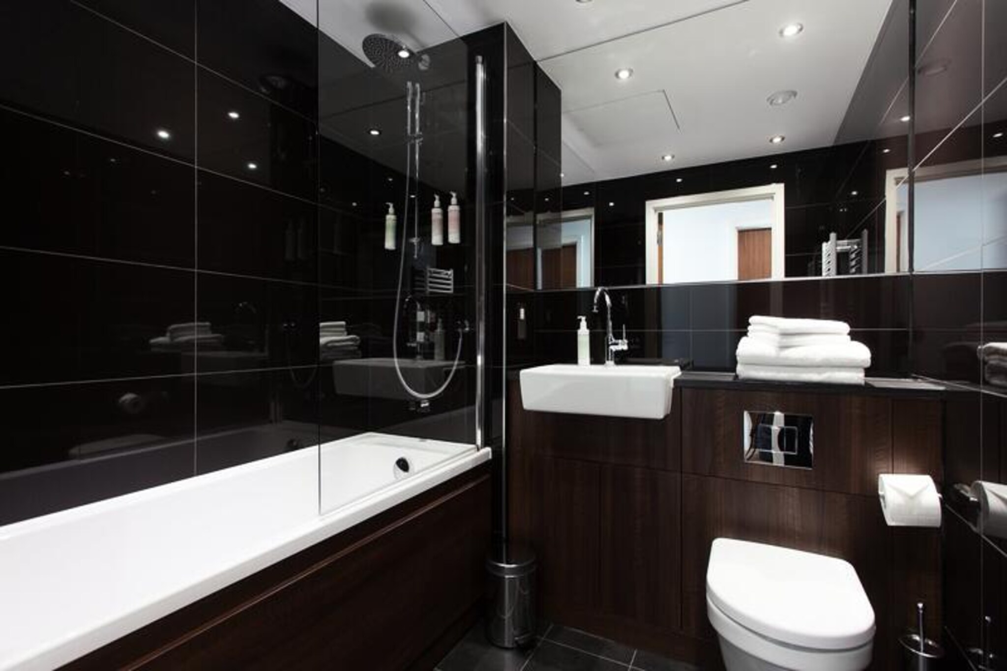 Aparthotel Adagio London Brentford ****-Image-tags.