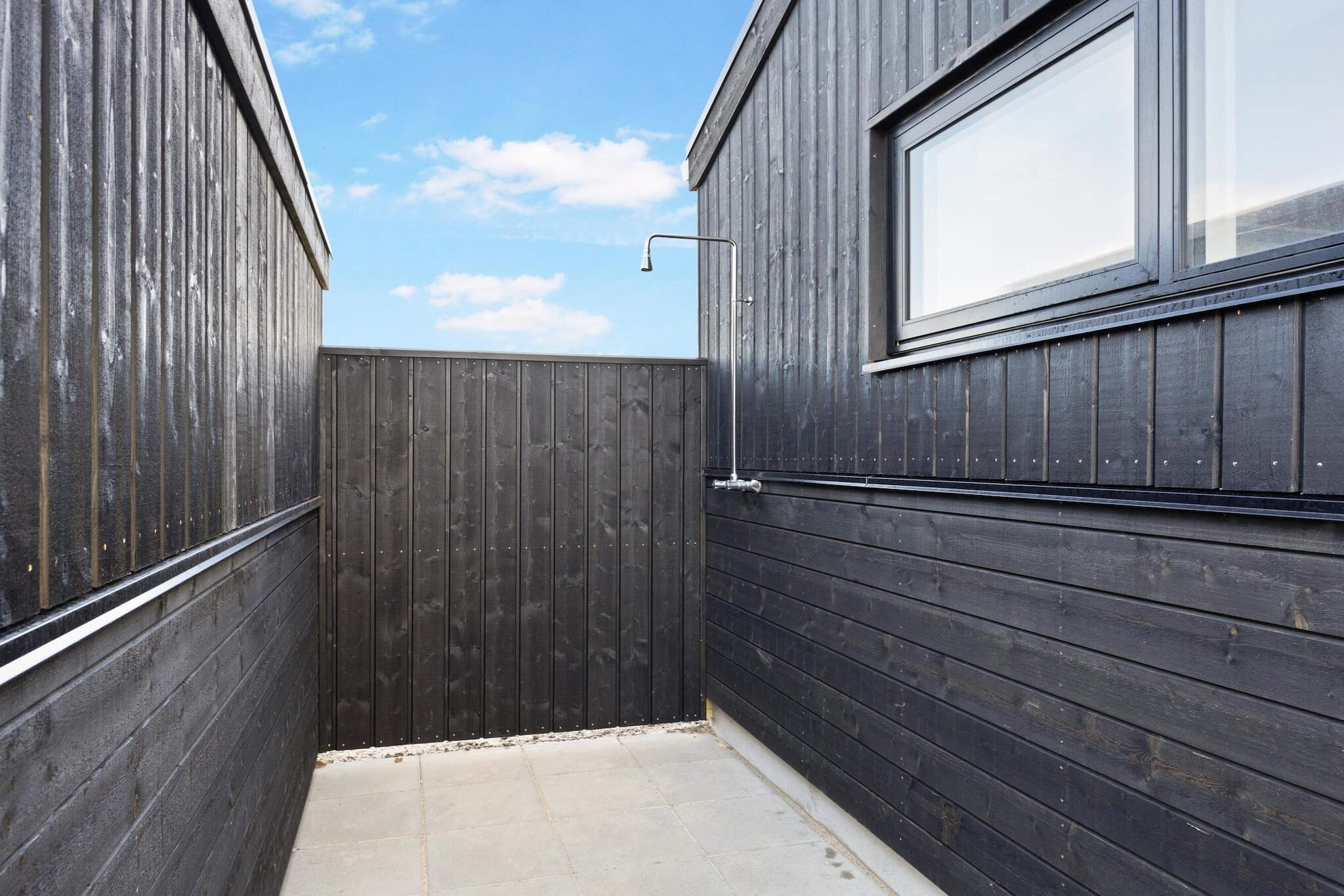 Kitchen(cooker(electric), cooker(2 ring stoves), coffee machine, oven, microwave, dishwasher, fridge, fridge-freezer), bedroom(double bed), bedroom(double bed), bedroom(double bed), bedroom(double bed), bathroom(tumble dryer, washbasin, shower, toilet, washing machine), bathroom(washbasin, shower, toilet), sauna(shared with other guests, indoor), garden furniture