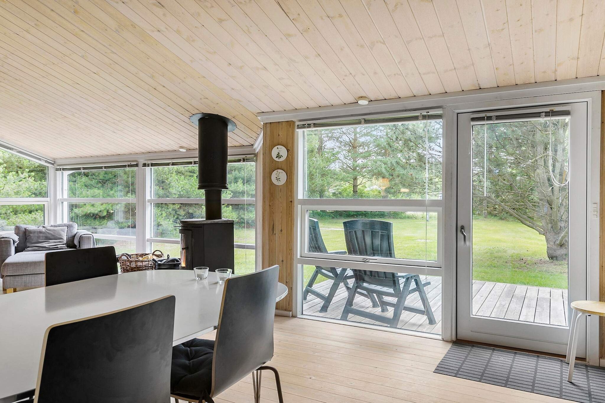 Holiday home with spacious garden