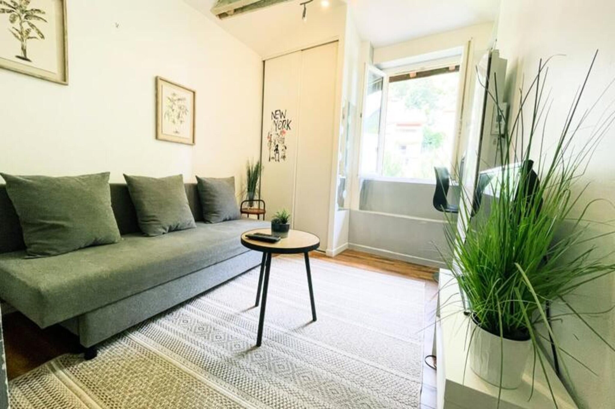 Studio La Tronche Near Hospital