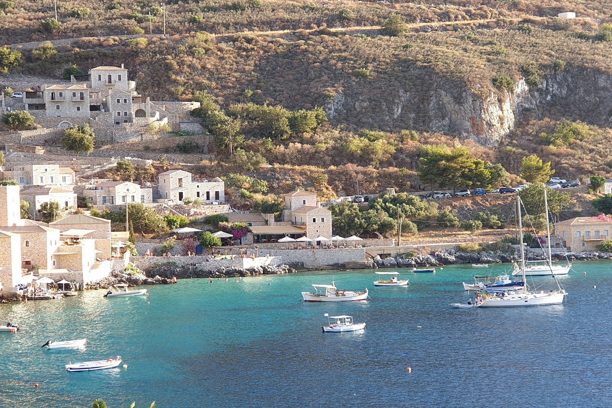 Anaroussa Diros Maisonette-Buitenlucht