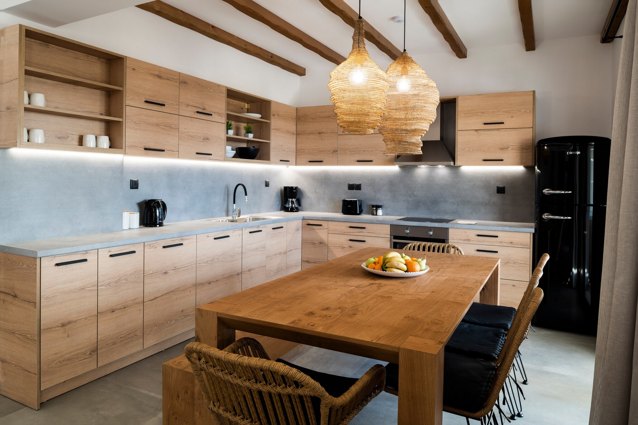 Zen Luxury Home-Keuken