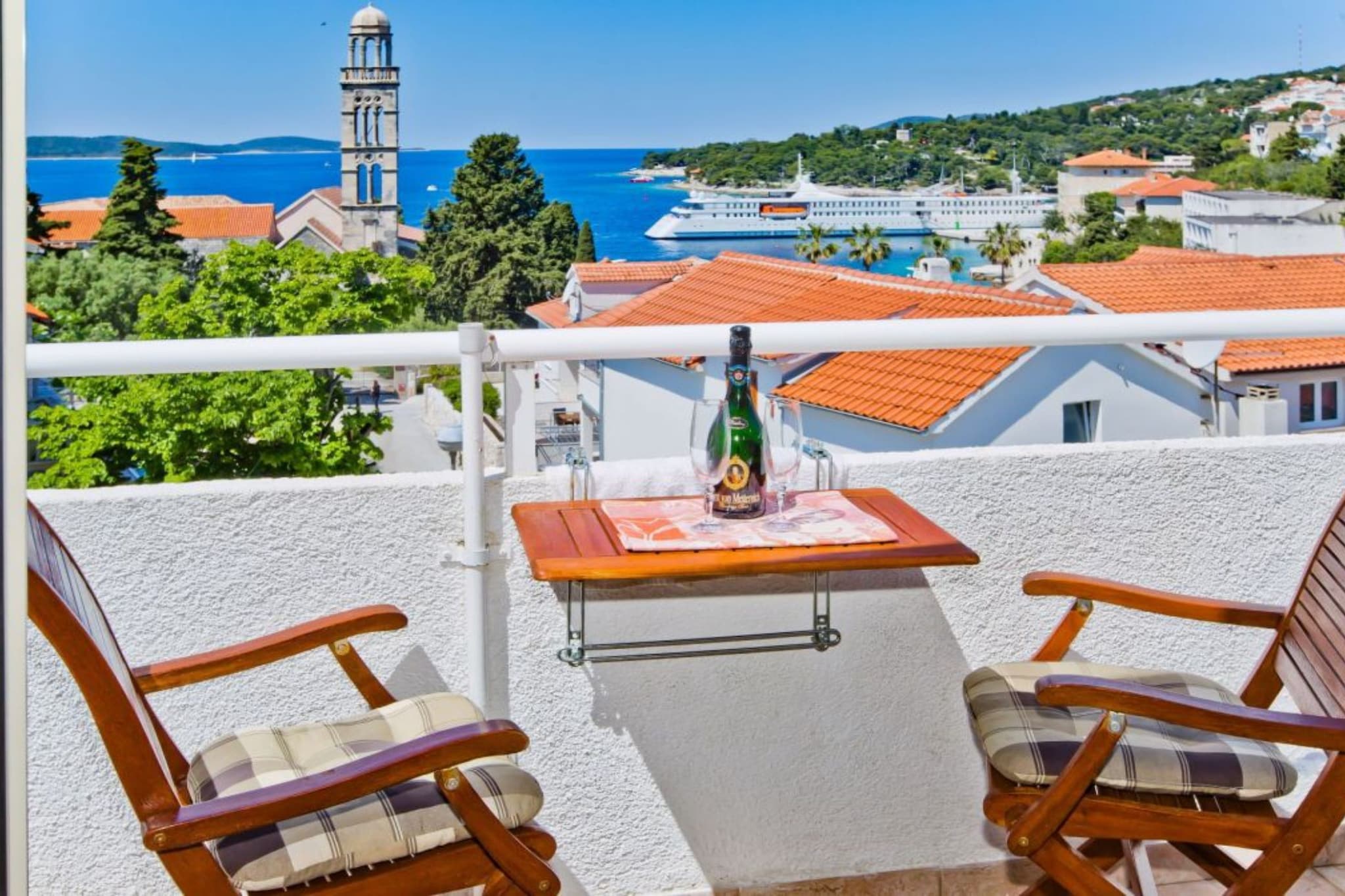 Charming and Sunny Hvar Apartments - One Bedroom Apartment with Balcony (owner 6)