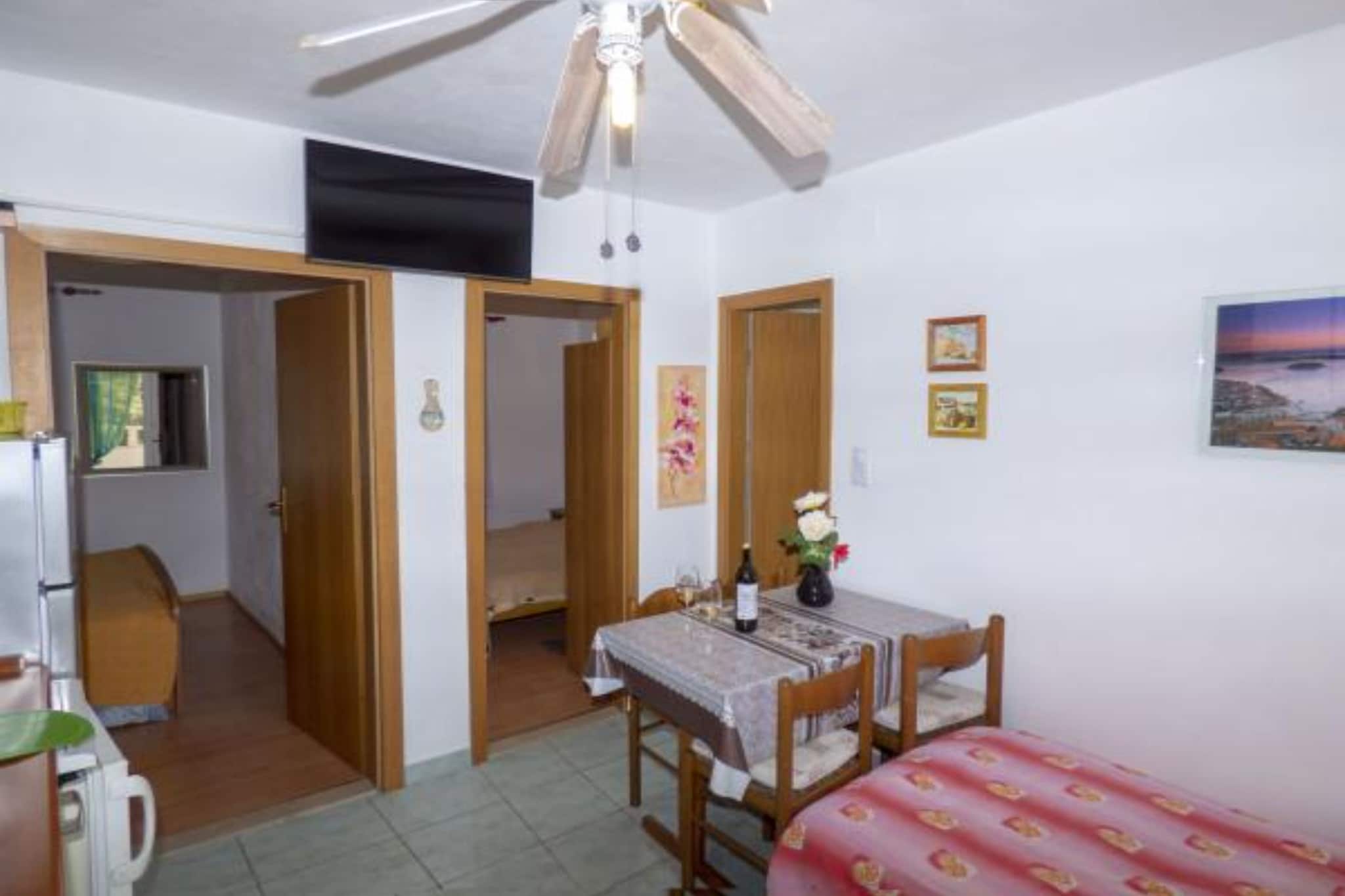 Beachfront Apartments Plaža - Two Bedroom Apartment A2-Schlafzimmer