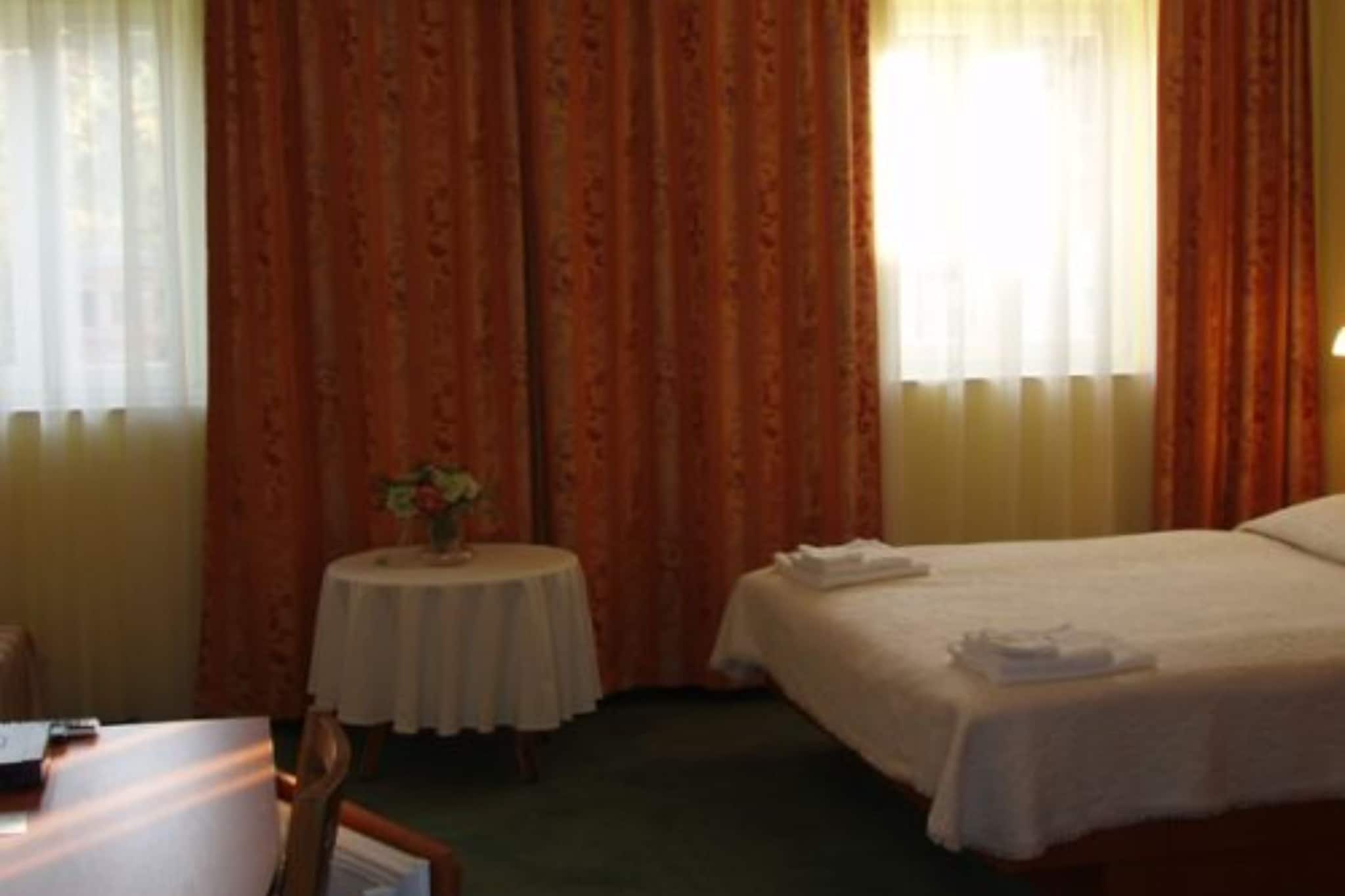 Klaudija’s Charming Apartments & Rooms - Studio Attic-Bedroom