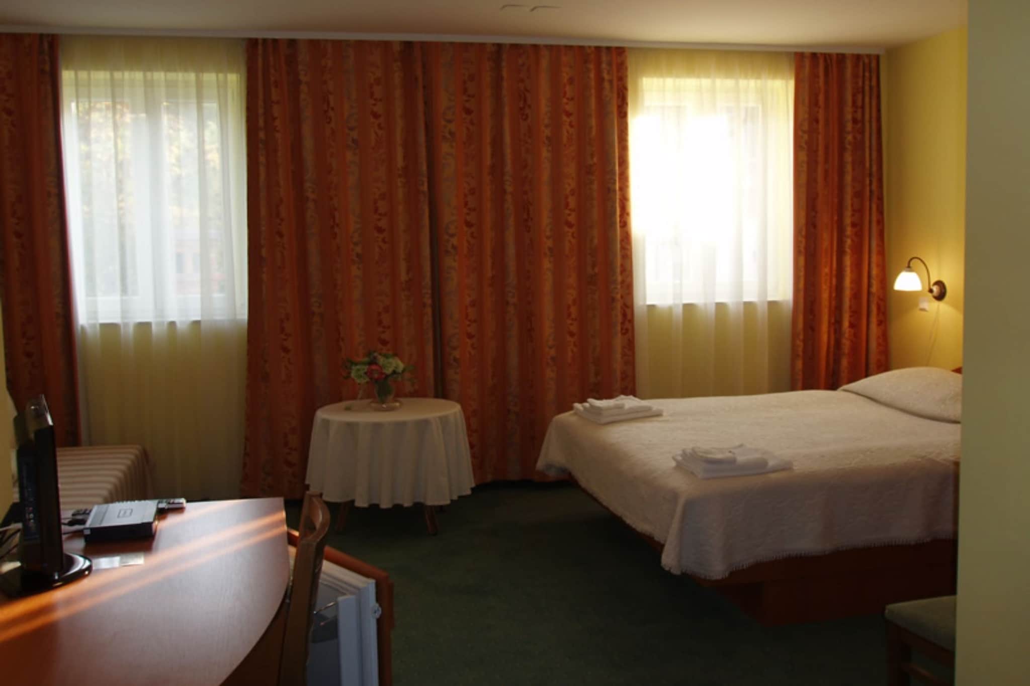 Klaudija’s Charming Apartments & Rooms - Studio Attic-Bedroom