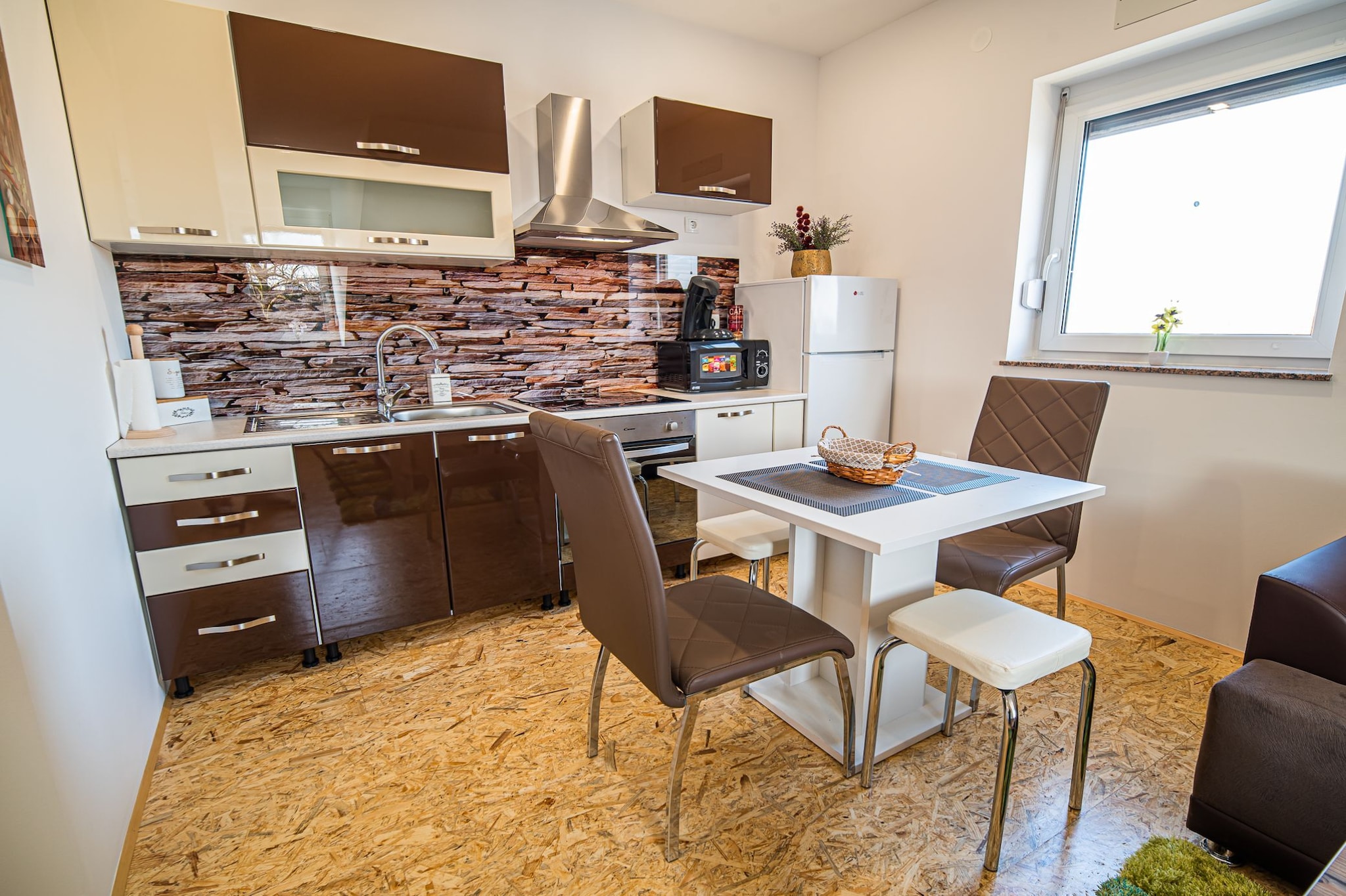City Modern and Vibrant Apartments Ljubljana - One Bedroom Apartment-Keuken