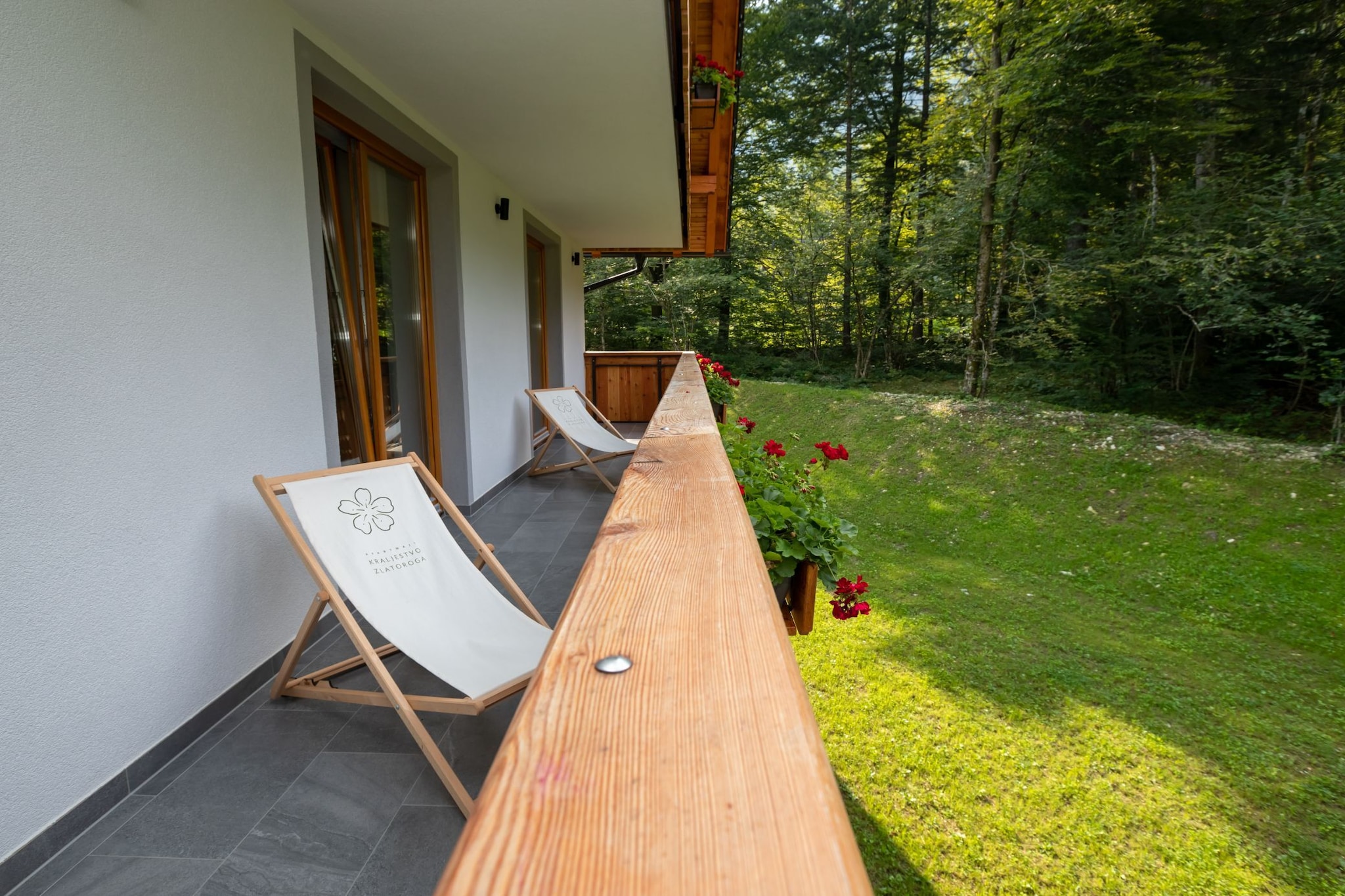 The Woodland Nook Apartments Bohinj - Classic Two Bedroom Apartment with Balcony (owner C)-Terrasbalkon