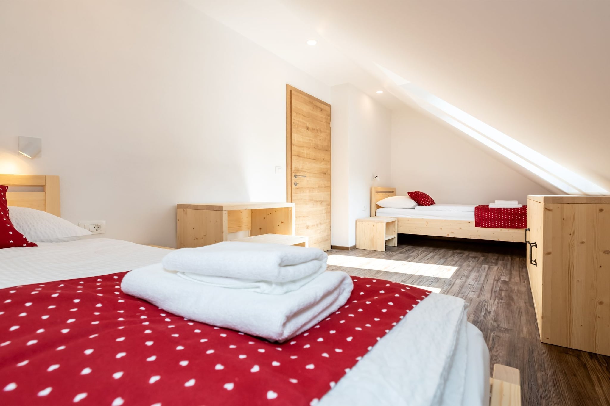 The Woodland Nook Apartments Bohinj - Comfort Two Bedroom Apartment with Balcony (owner F)-Slaapkamer