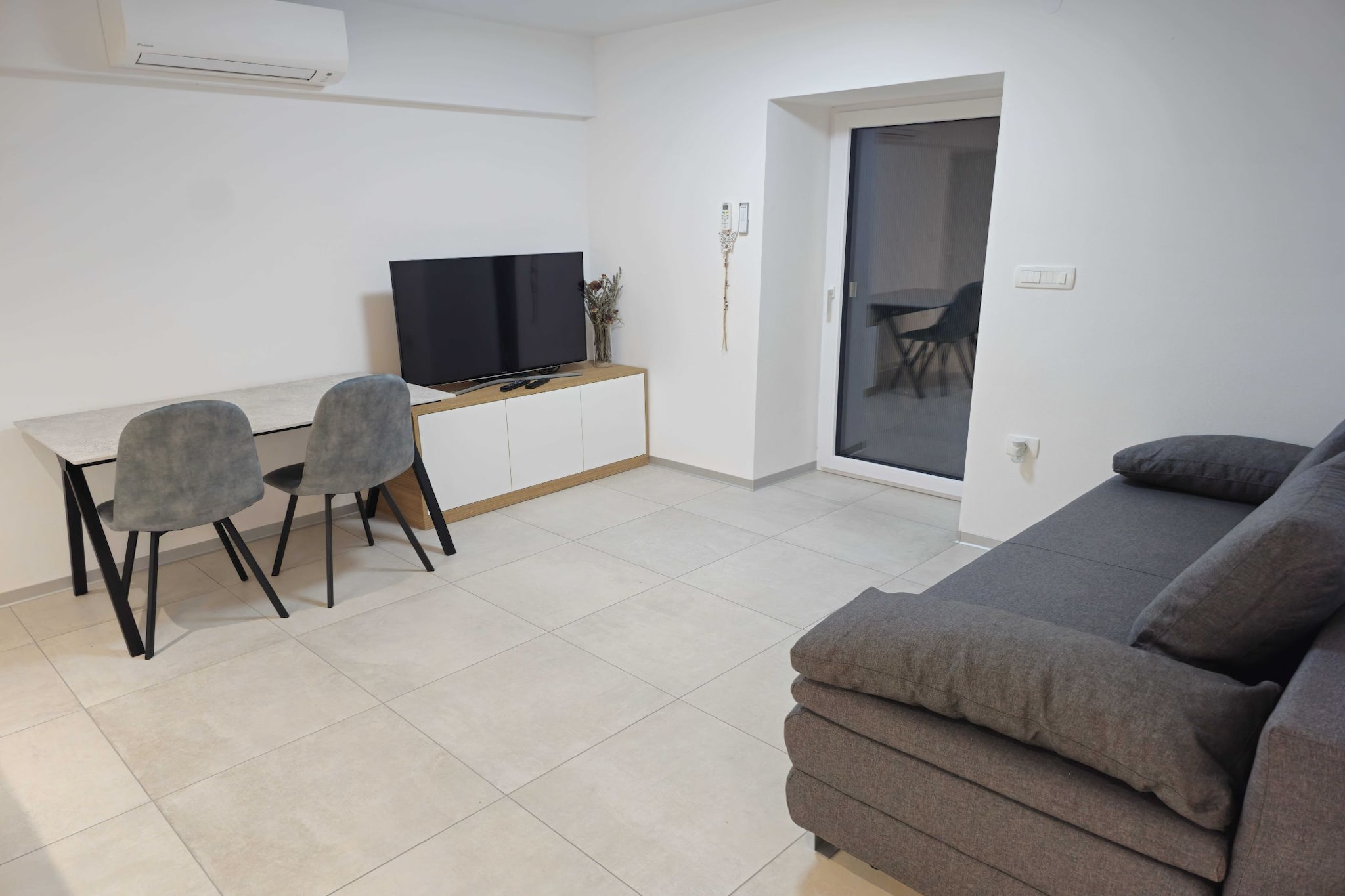 Portoroz Apartment with Sea View and Hot-Tub - One Bedroom Apartment with Sea View and Terrace