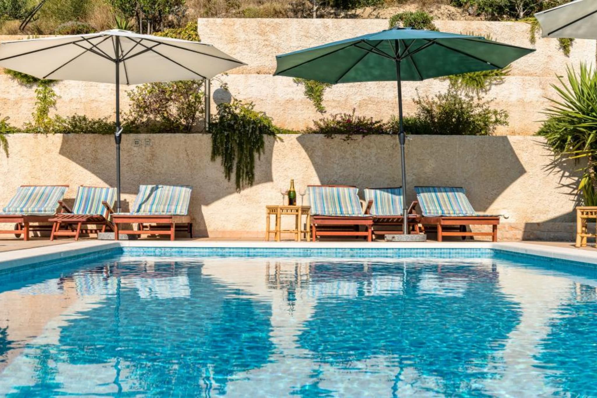 Apartments Tafra - One Bedroom Apartment 1-Piscine