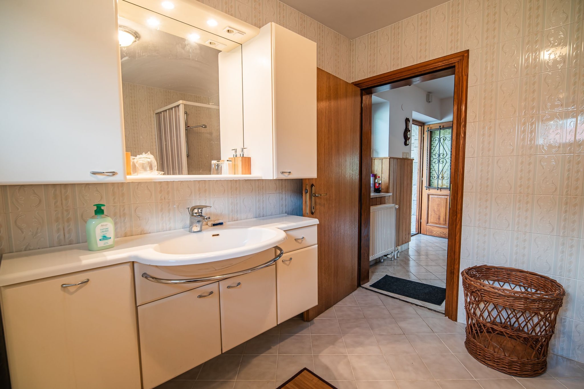 Idyllic Mountain Getaway Holiday Home - Two Bedroom Holiday Home-Cuisine