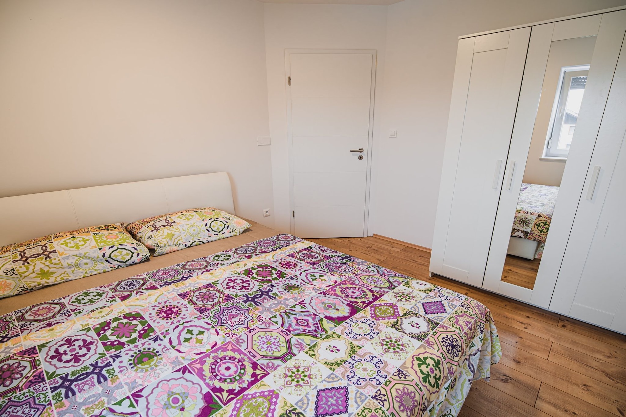Family-Friendly Mountain Paradise Residences - Two Bedroom Apartment  with Terrace (owner Rozalija)-Bedroom