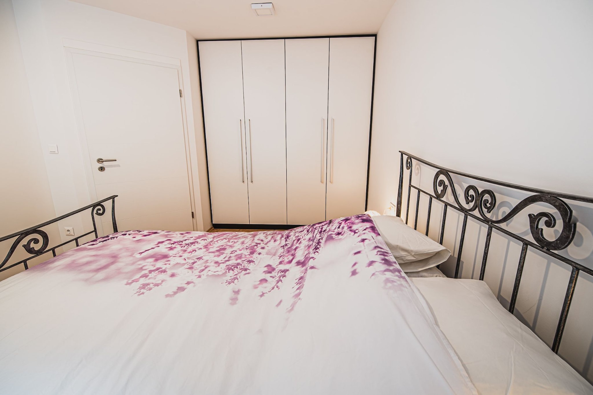 Family-Friendly Mountain Paradise Residences - Two Bedroom Apartment  with Terrace (owner Rozalija)-Bedroom