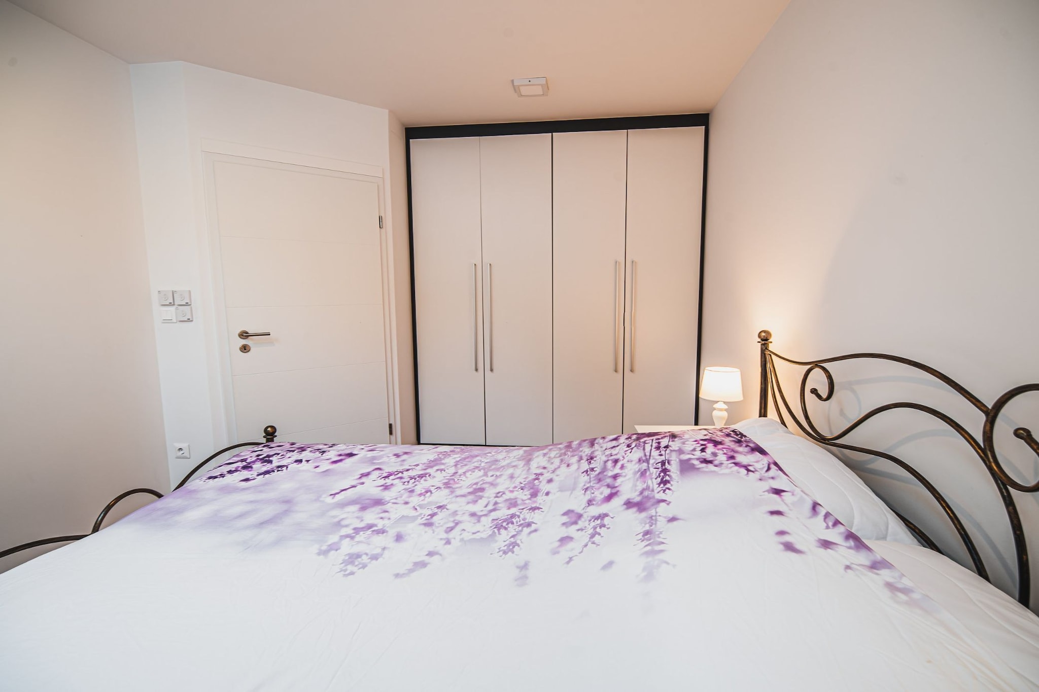 Family-Friendly Mountain Paradise Residences - Classic Two Bedroom Apartment with Terrace (owner Lavanda)-Bedroom