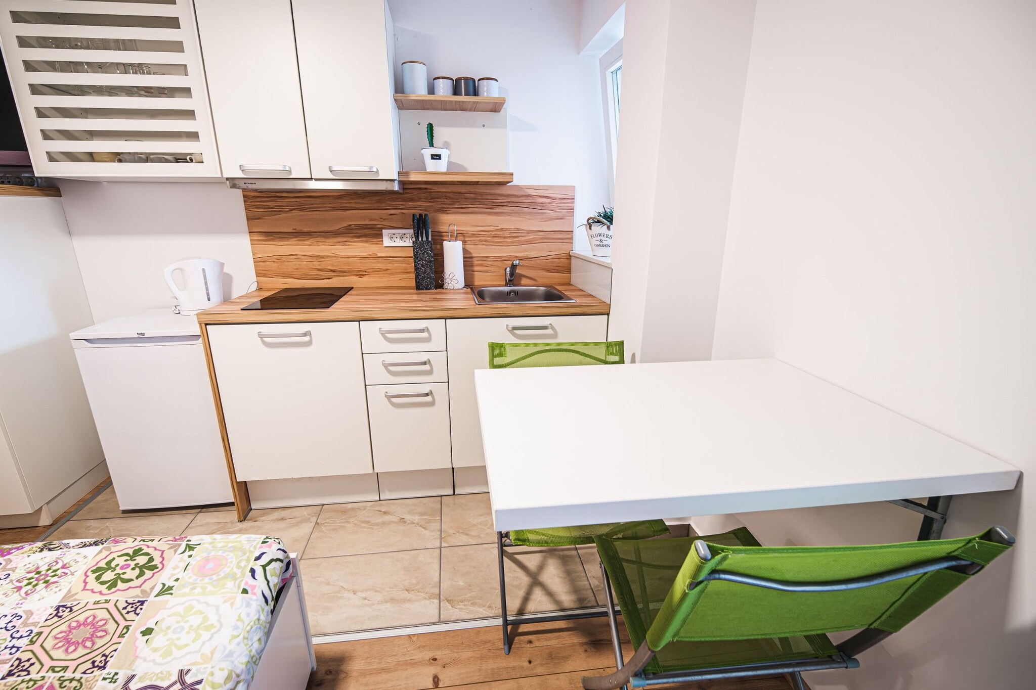 Family-Friendly Mountain Paradise Residences -  Studio Apartment with Terrace (owner Studio Rozalija 1)-Bedroom
