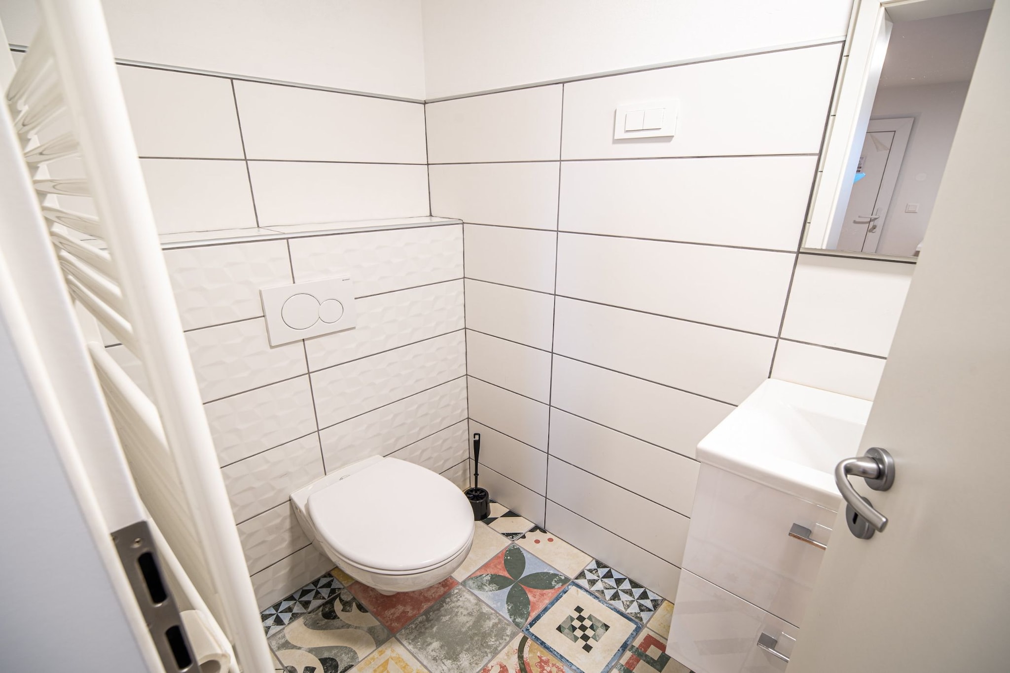 Family-Friendly Mountain Paradise Residences -  Studio Apartment with Terrace (owner Studio Rozalija 1)-Bathroom