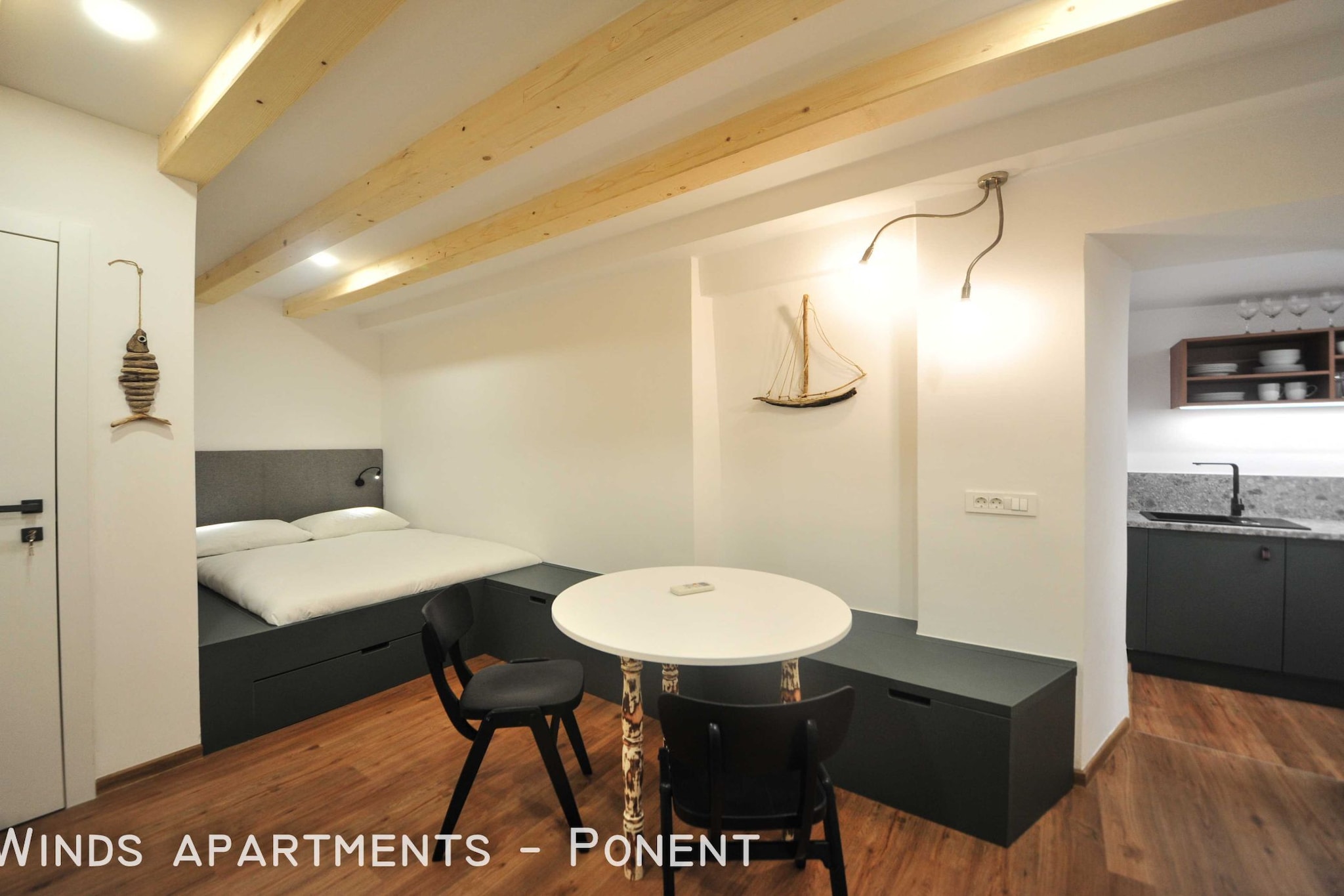 Downtown Izola Modern and Classy Apartments - Studio Apartment with Terrace (owner Ponent)-Slaapkamer