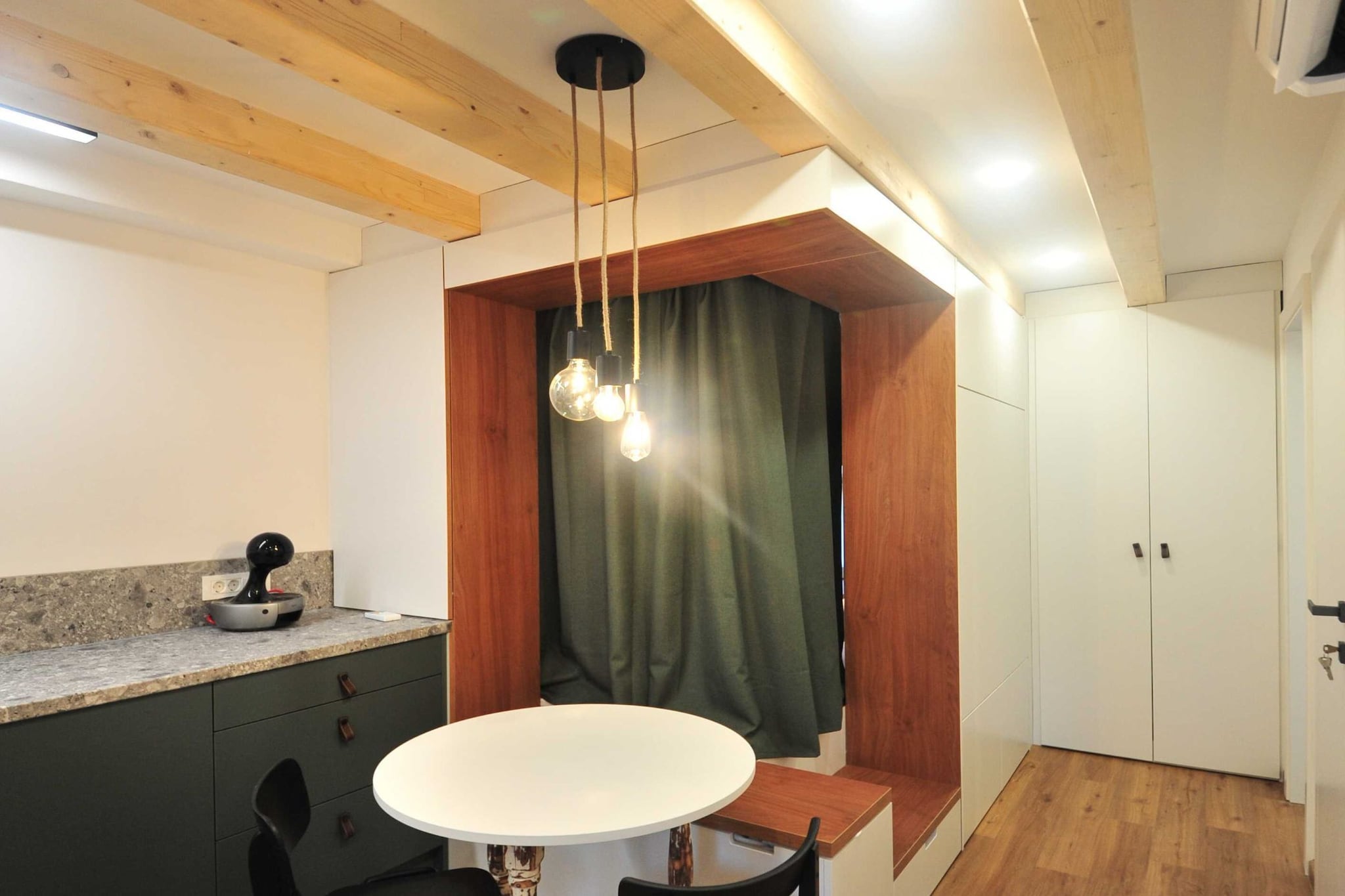 Downtown Izola Modern and Classy Apartments - Studio Apartment (owner Maestral)-Keuken