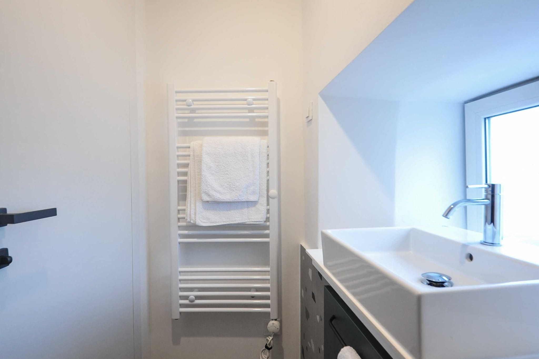 Downtown Izola Modern and Classy Apartments - Comfort Studio Apartment (owner Tramontana)-Badkamer