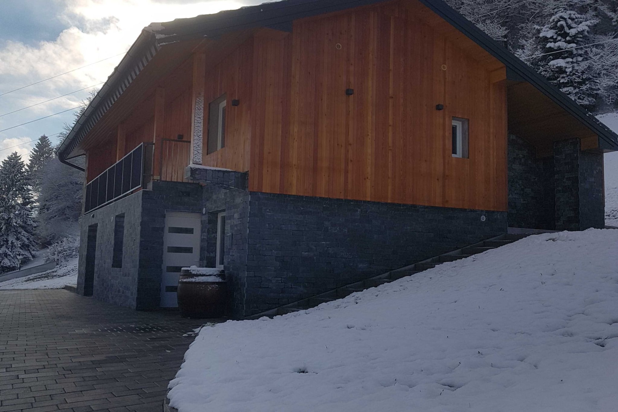 Serene and Radiant Retreat Apartments - One Bedroom Apartment-Buitenlucht
