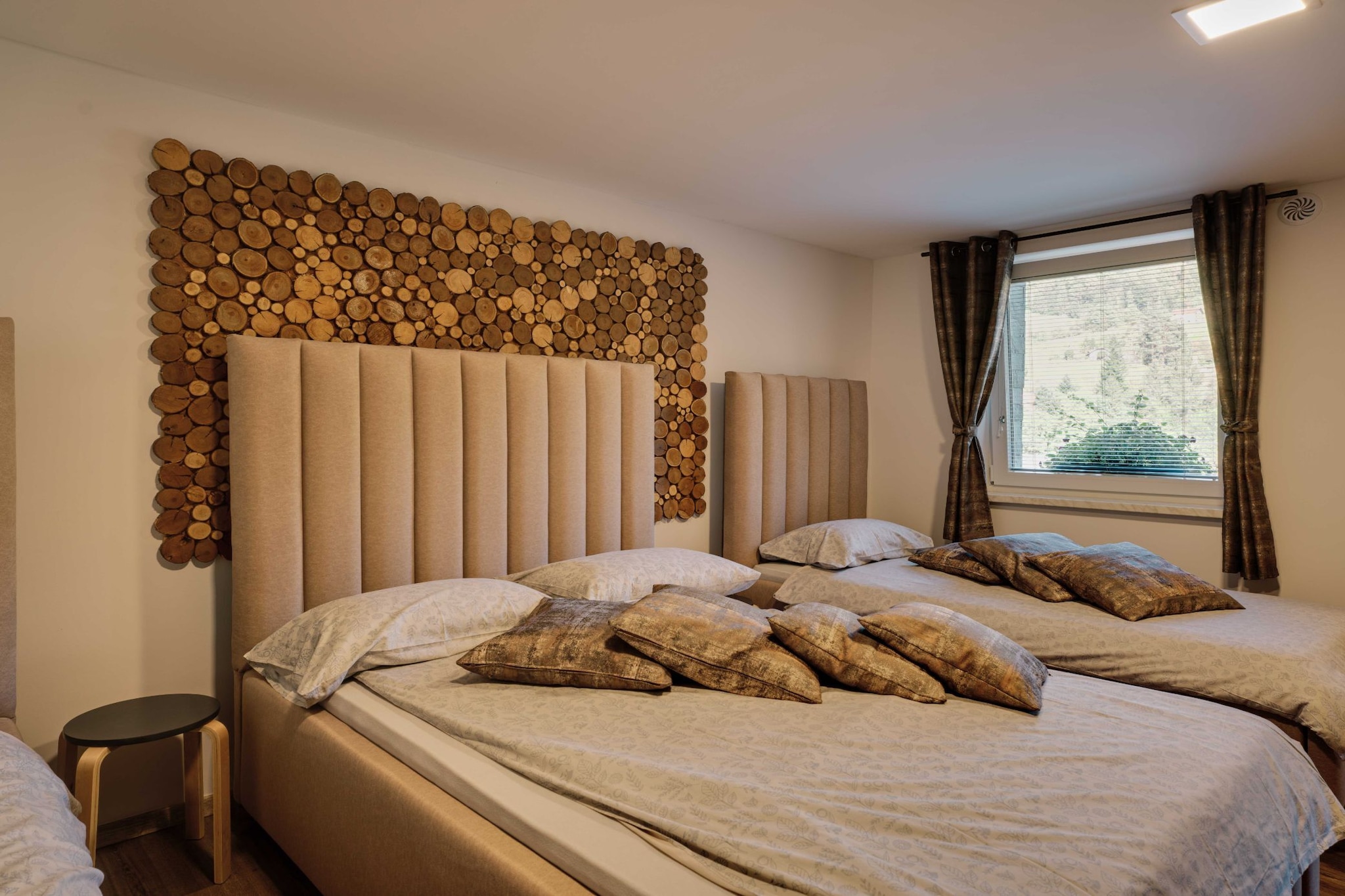 Serene and Radiant Retreat Apartments - One Bedroom Apartment-Slaapkamer