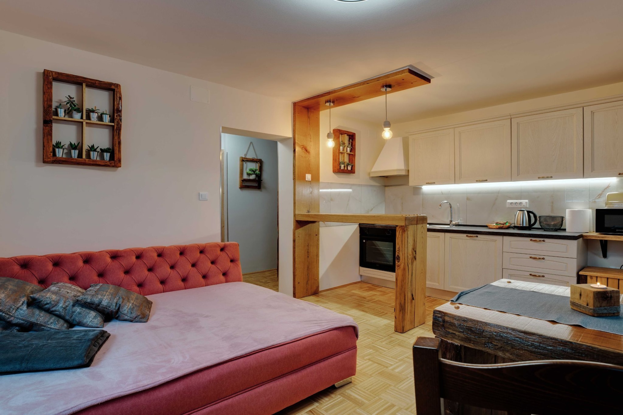 Serene and Radiant Retreat Apartments - Two Bedroom Apartment-Keuken