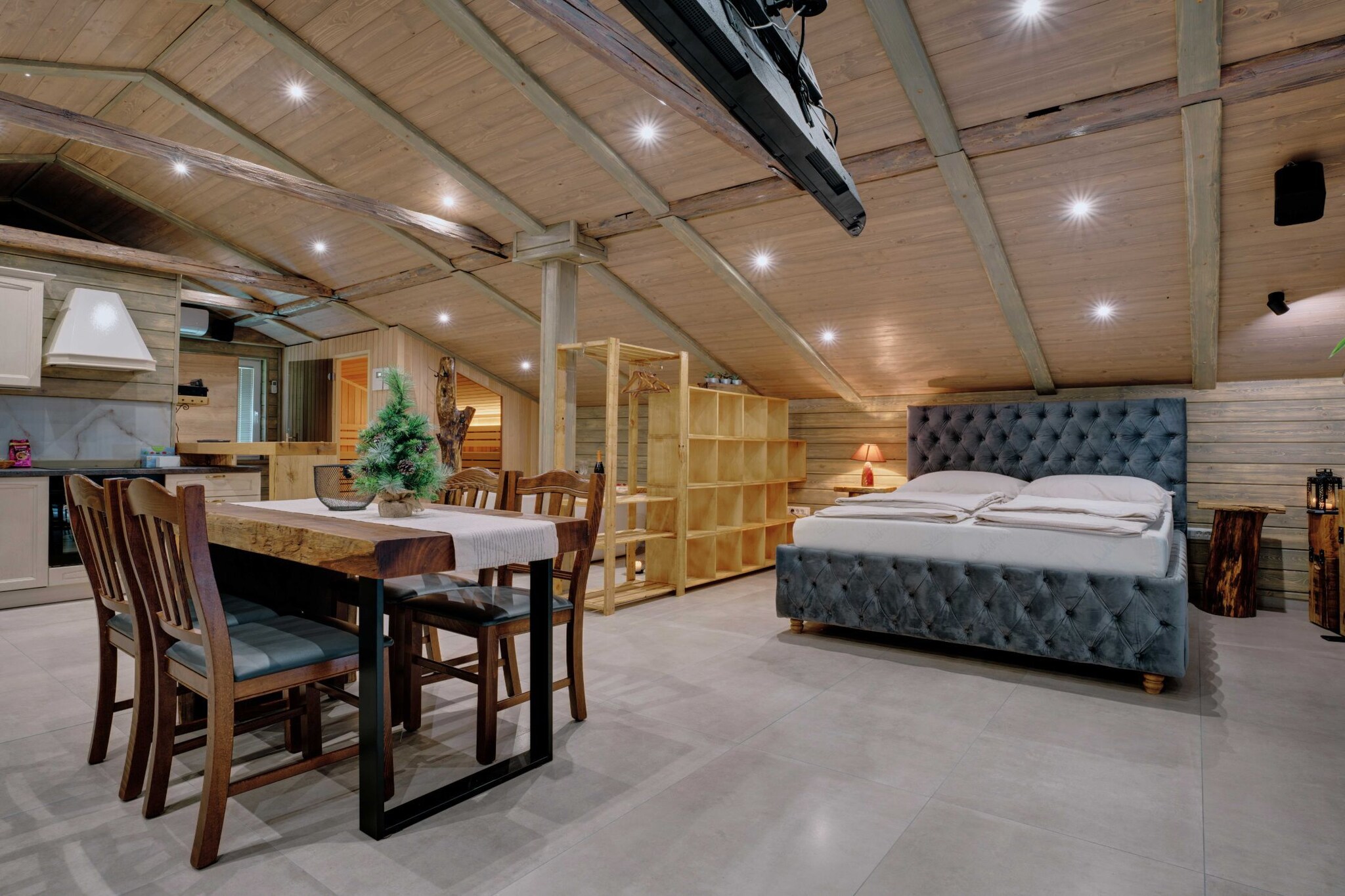 Serene and Radiant Retreat Apartments - One Bedroom Apartment with Sauna-Slaapkamer