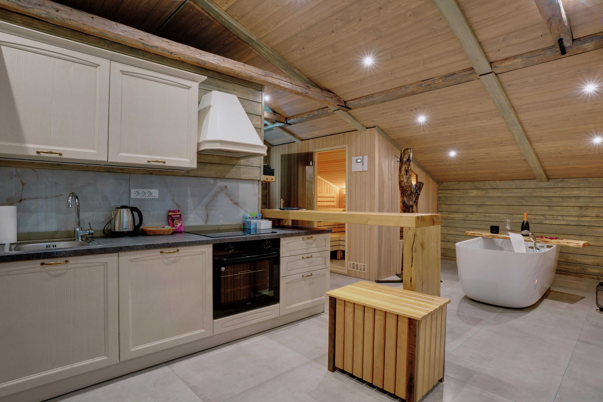 Serene and Radiant Retreat Apartments - One Bedroom Apartment with Sauna-Keuken