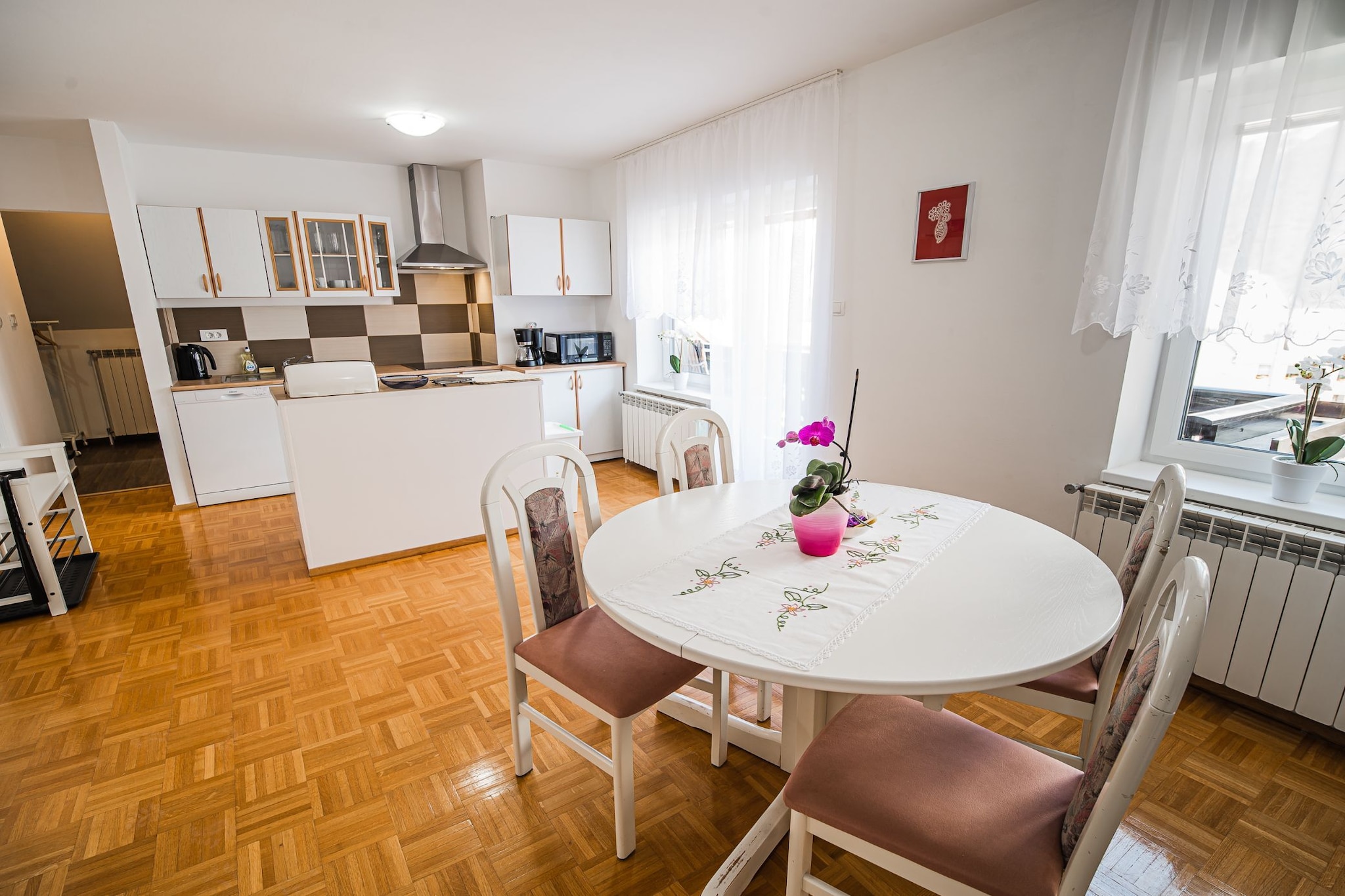 Mountain View Haven Apartments - One Bedroom Apartment  with Balcony