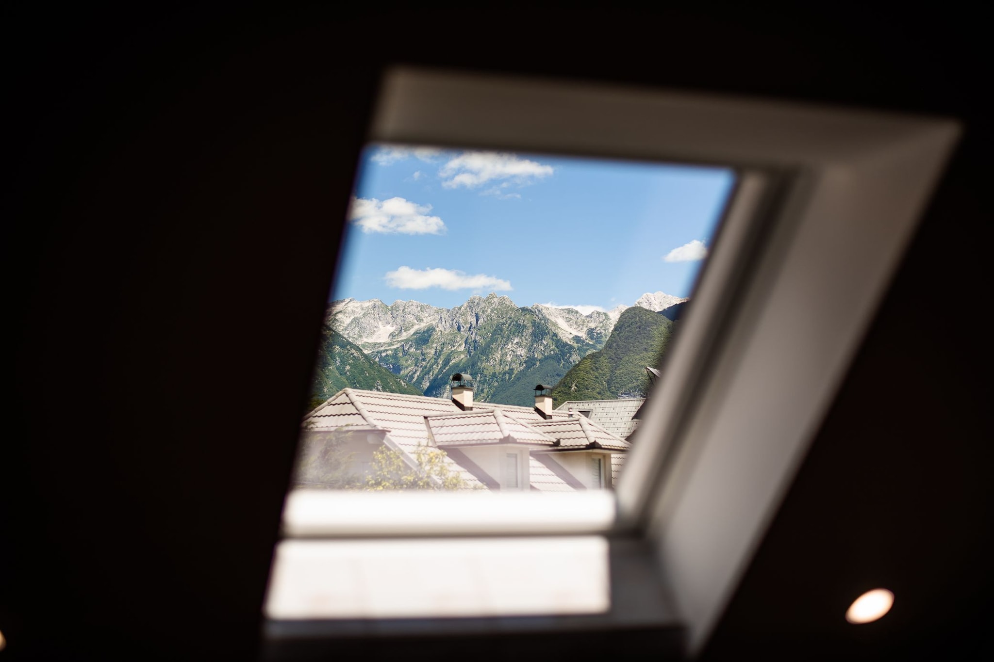 Mountain View Haven Apartments - One Bedroom Apartment-Vue