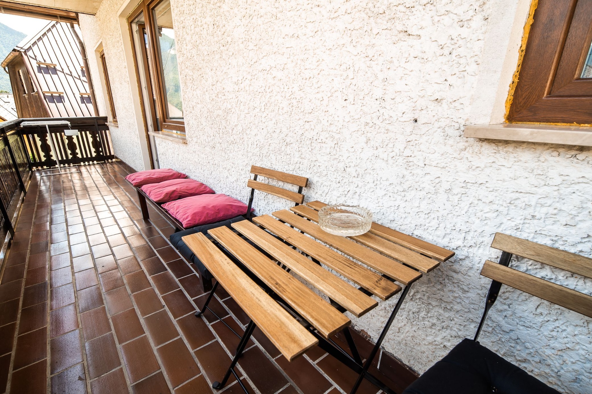 Mountain View Haven Apartments - Two Bedroom Apartment with Balcony-Terrasse / balcon