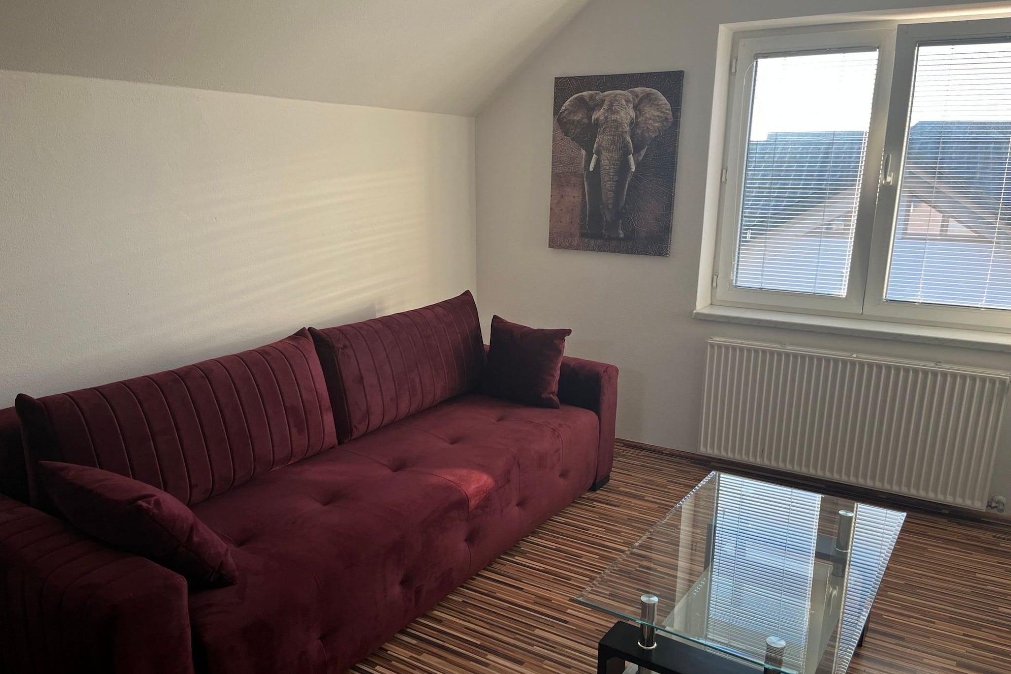 Meadow Tranquil Apartments with Evergreen Garden - Two Bedroom Apartment