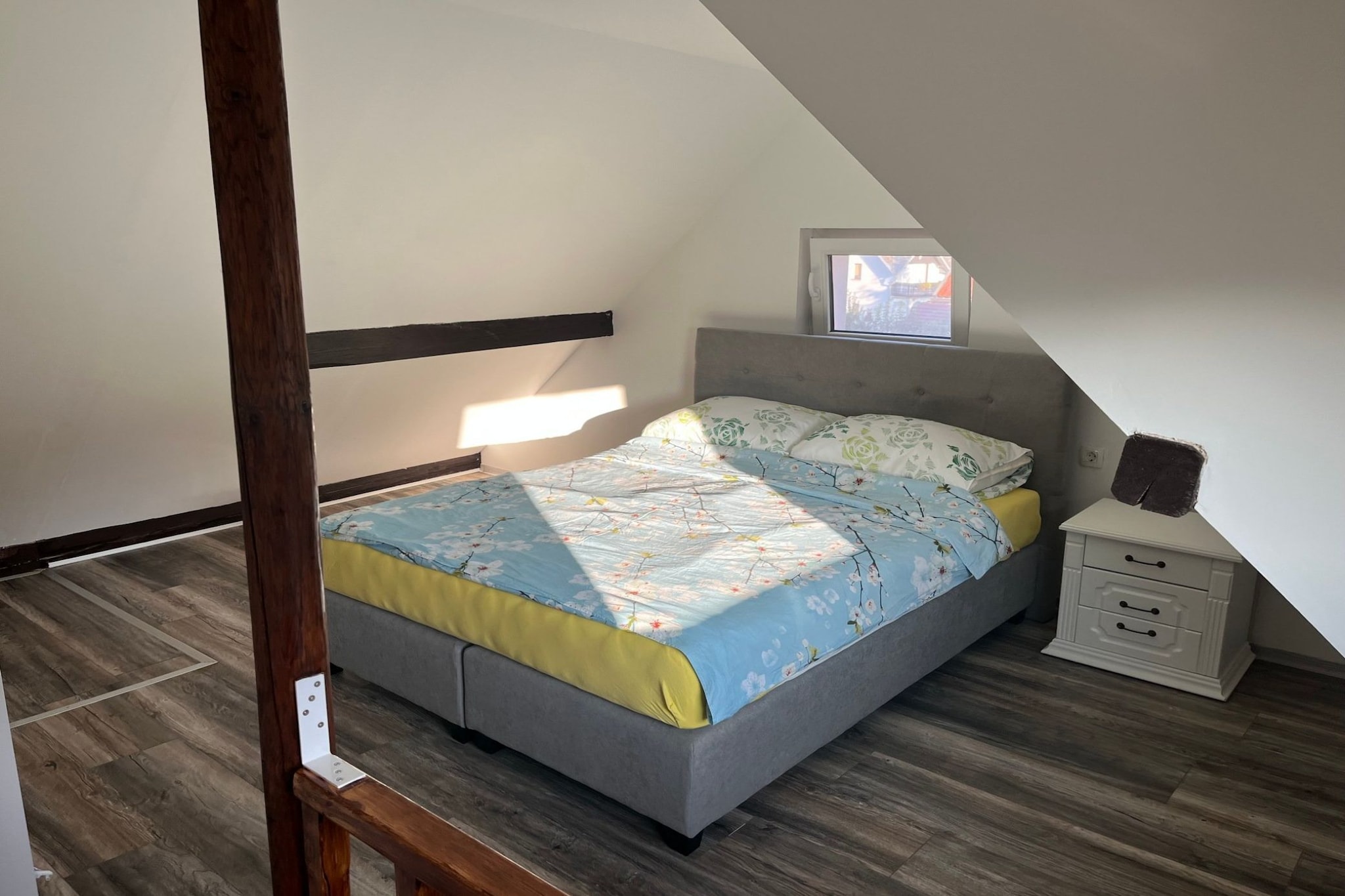 Meadow Tranquil Apartments with Evergreen Garden - Two Bedroom Apartment-Badkamer