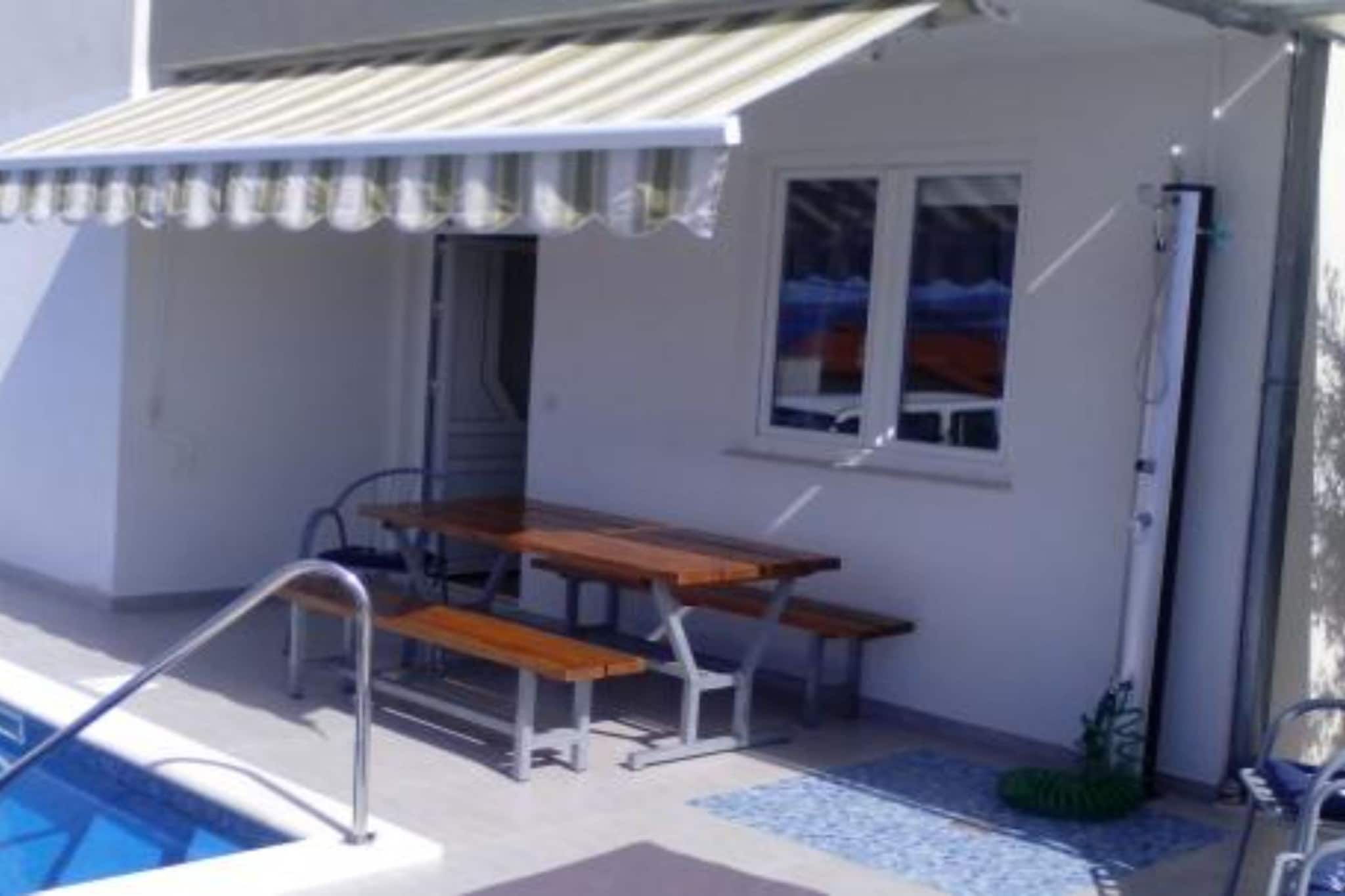 Apartmani Cihorich - Two Bedroom Apartment with Pool ( A6)-Zwembad