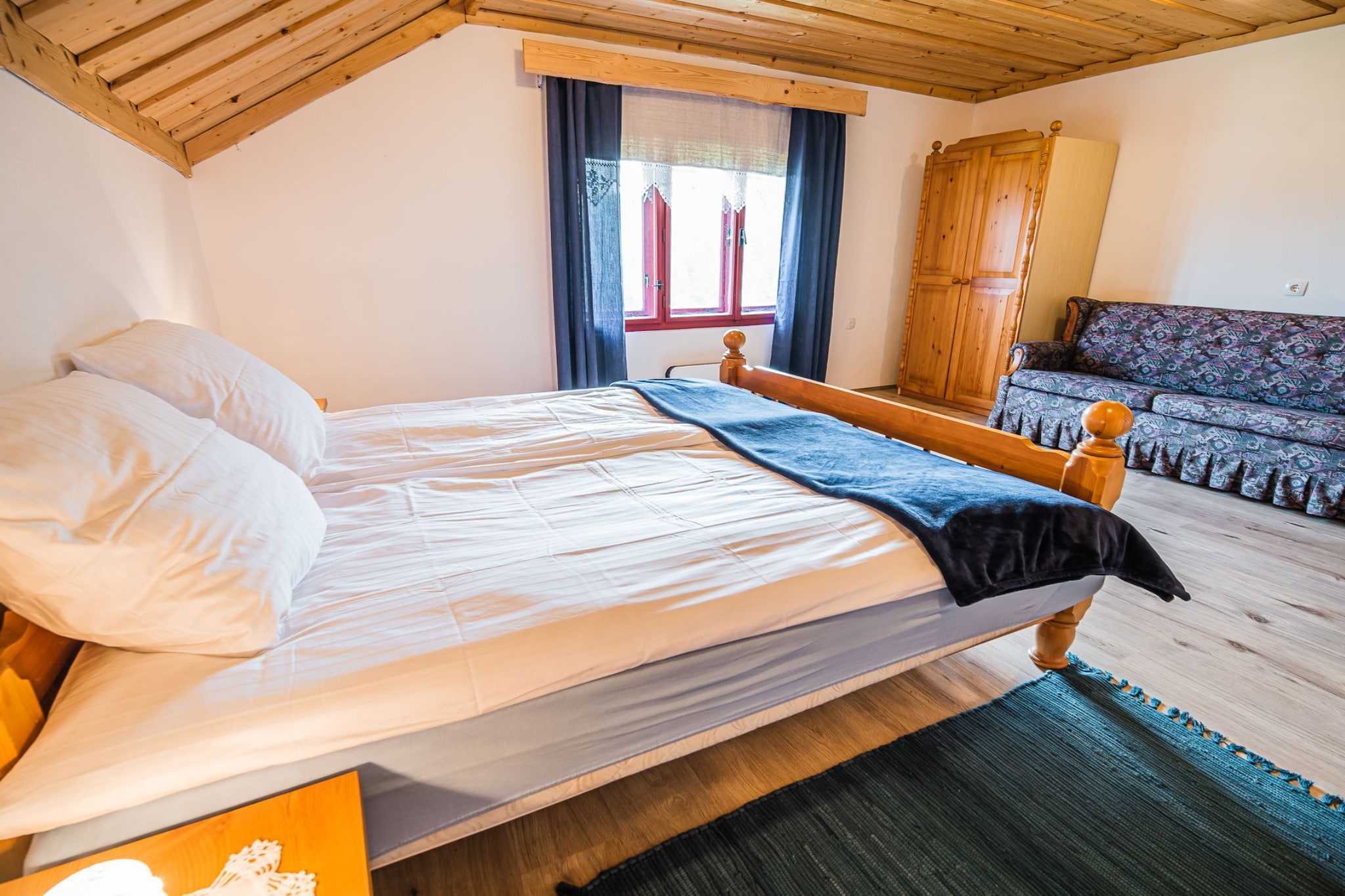 Bloomfield Retreat Country House with Sauna - Three Bedroom Country House-Chambre