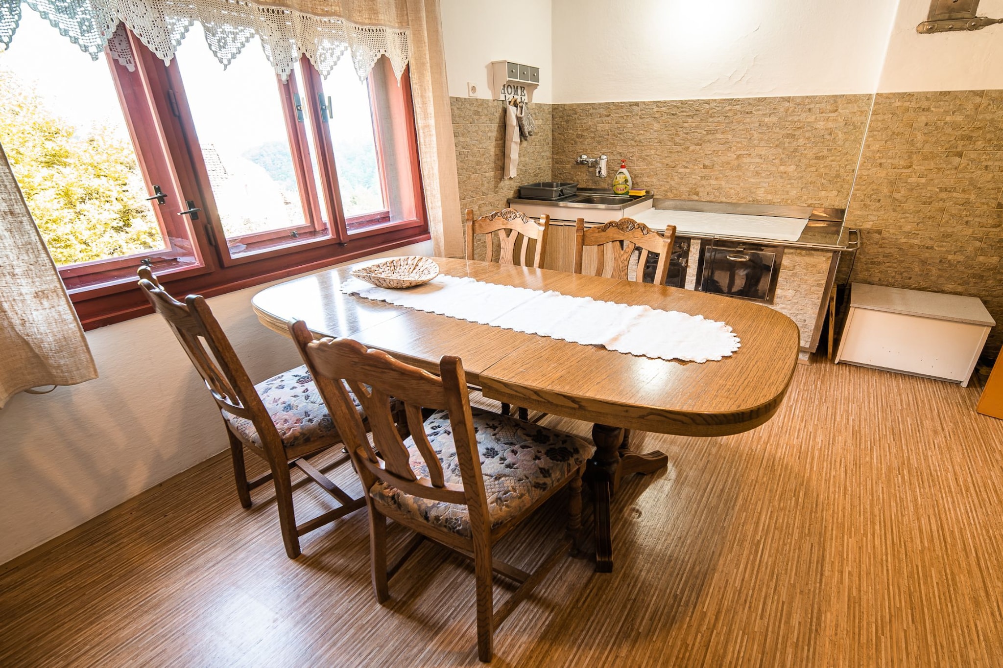 Bloomfield Retreat Country House with Sauna - Three Bedroom Country House-Cuisine