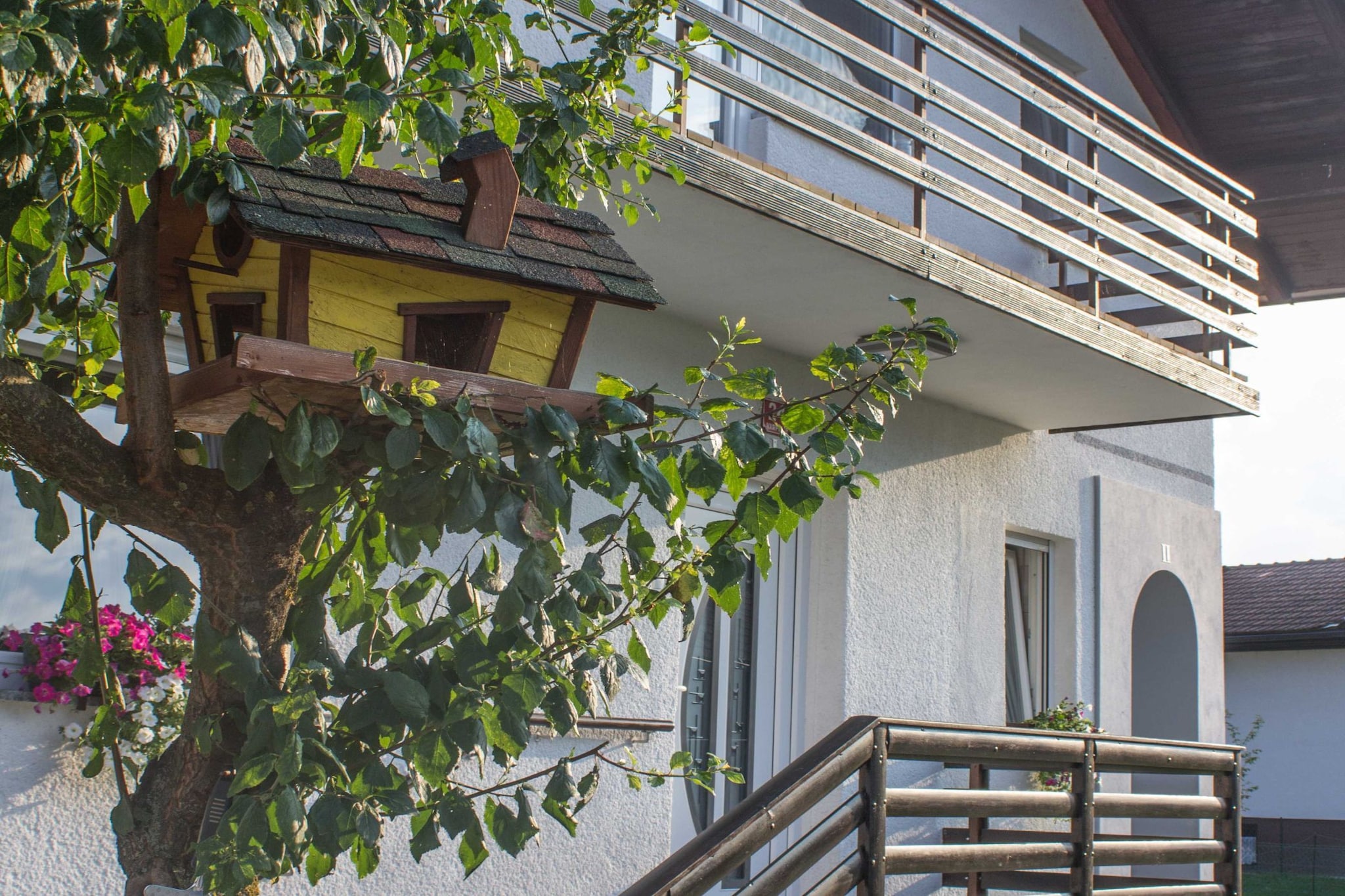 Cozy Holiday Home with Garden, BBQ, and Outdoor Dining Area in Rečica ob Savinji - Two Bedroom Apartment-Extérieur