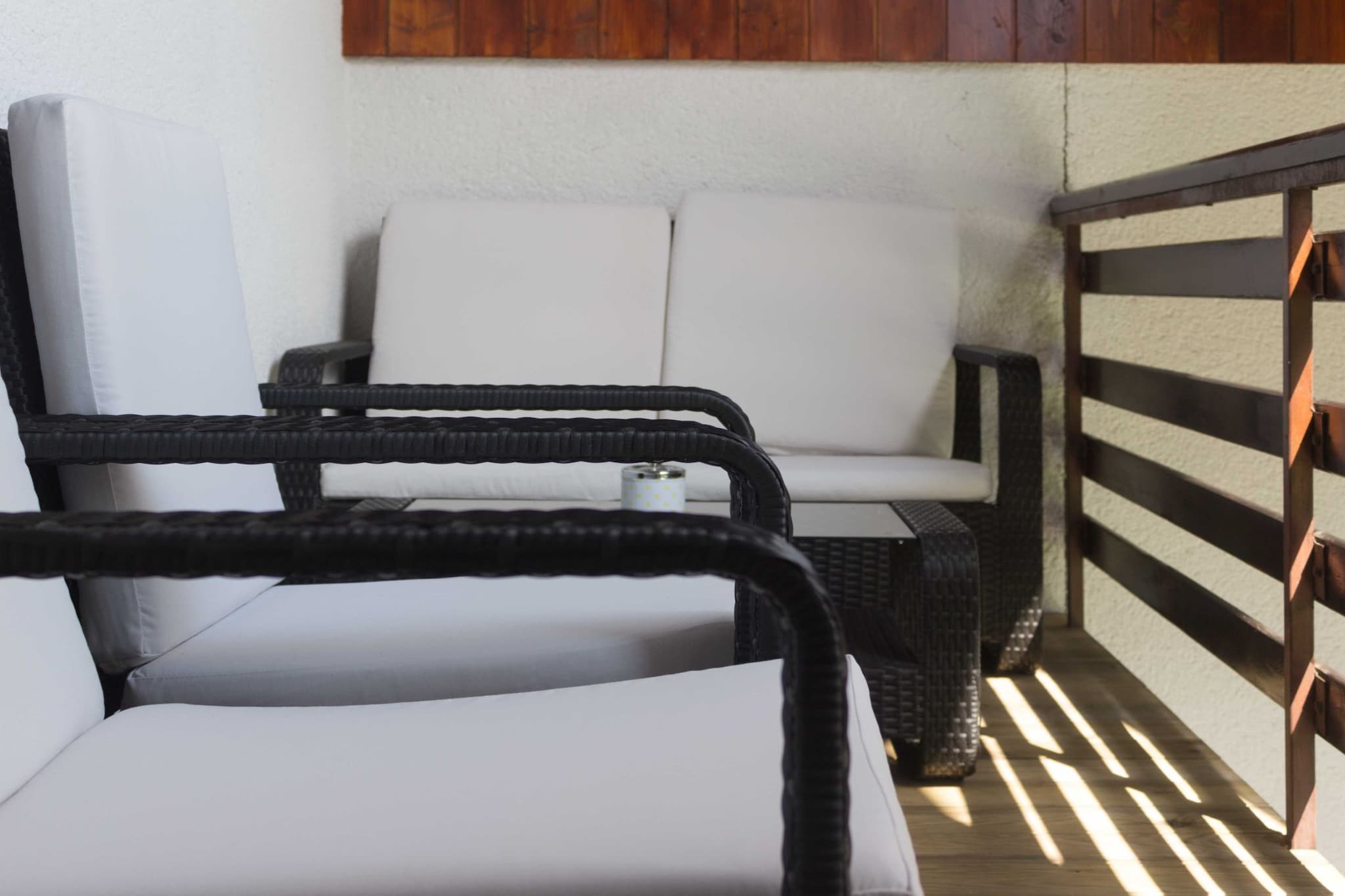 Cozy Holiday Home with Garden, BBQ, and Outdoor Dining Area in Rečica ob Savinji - Two Bedroom Apartment-Terrasse / balcon