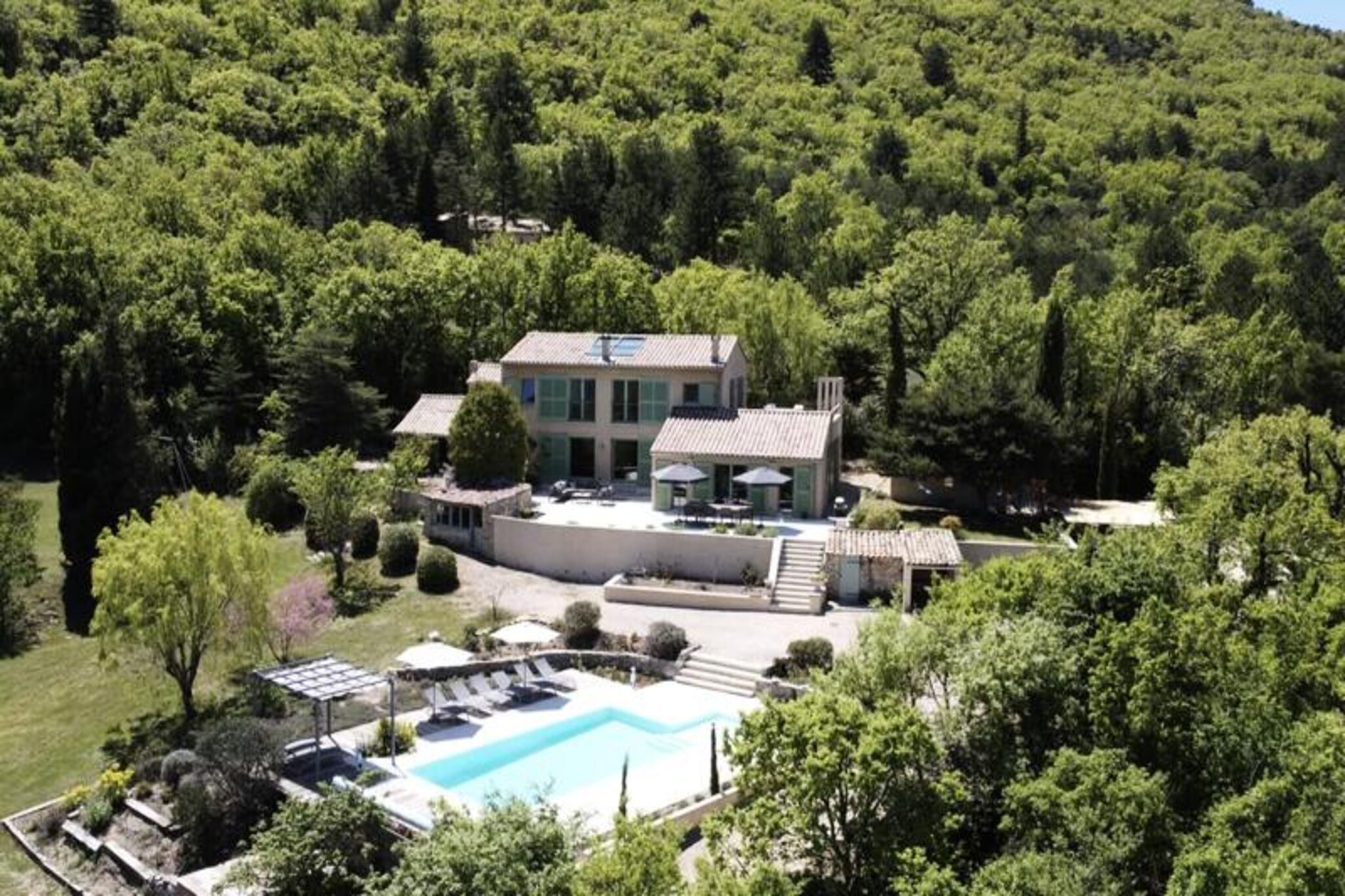 Houses & Villas for 10 People