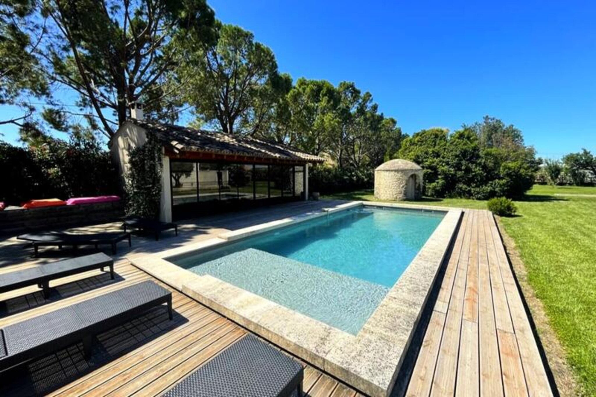 Houses & Villas for 8 People