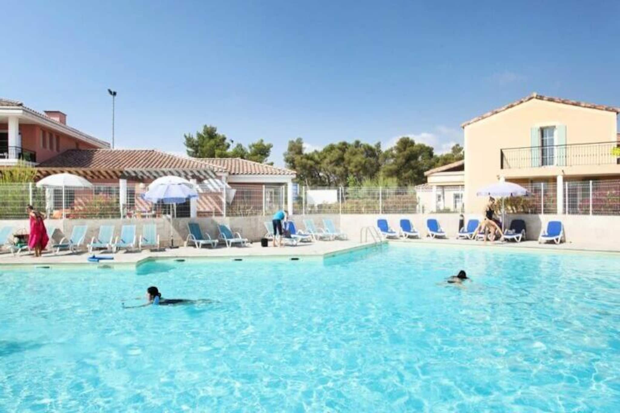 Located 5km from Aix-en-Provence train station, and 20 minutes from the best places in Marseille, the Résidence du Golf de la Cabre d'Or in Cabriès is on the edge of a magnificent 18-hole golf course. . With its 70 modern and comfortable apartments and maisonettes, the residence benefits from a relaxing setting, surrounded by nature, in a 2-hectare estate planted with palm trees and facing the Sainte-Victoire mountain.&nbsp;



The residence has 70 modern and comfortable apartments and maisonettes where we find the Provençal touch, both in the architecture of the apartments and in the outdoor spaces.



Enjoy a heated swimming pool in season (from May to September) for perfect relaxation!



For lunch or dinner, take advantage of the great diversity of restaurants around the residence. &nbsp;

All the cuisines of the world are available to you without forgetting the local cuisine rich in discoveries and specialties... &nbsp; &nbsp;



Located between Aix-en-Provence and Marseille, Cabriès is a typical village of Provence. Perched on a rocky peak, let yourself be guided by its steep medieval streets which wind between the different houses, and give the village its very special character.

Between its contrasting coastline and its hinterland alternating between wild plains and jagged mountains, the Bouches du Rhône offer a wide range of landscapes and colors. Let yourself be seduced by the typical landscapes of authentic villages with living traditions.&nbsp;

	Living room with sofa bed for 2 people
	Equipped kitchen
	Bedroom with double bed
	Separate bathroom and toilet
	Balcony or terrace


Wifi access - at reception
Pets allowed - 5&euro; / animal / day
Charging station for electric cars - extra charge - in town
Deposit (additional) - 305
Final cleaning package - 55&euro; (excluding kitchen area and dishes)
Baby bed - 10&euro;
Parking - free
Heated swimming pool - outdoor open from 05/08/2024 to 09/29/2024
Tourist tax (additional charge) - to be paid on site according to the current rate
Television - included
Linen kit - 10&euro; per person - bed and bathroom linen kit
