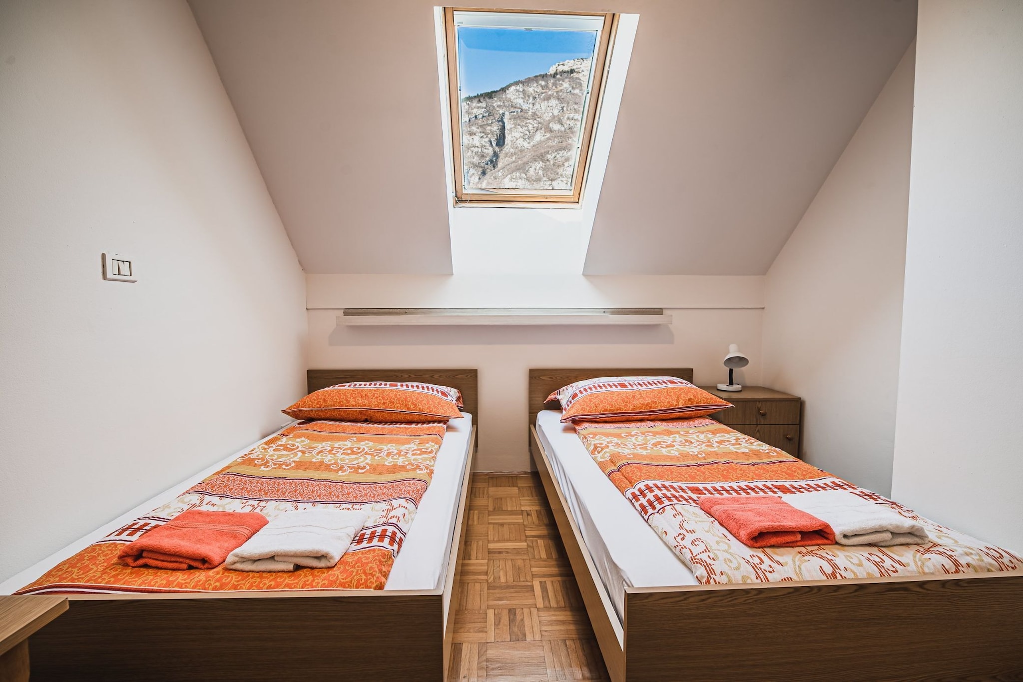 Bovec Picturesque Mountain Vista Residences - Two Bedroom Apartment (owner D)-Schlafzimmer